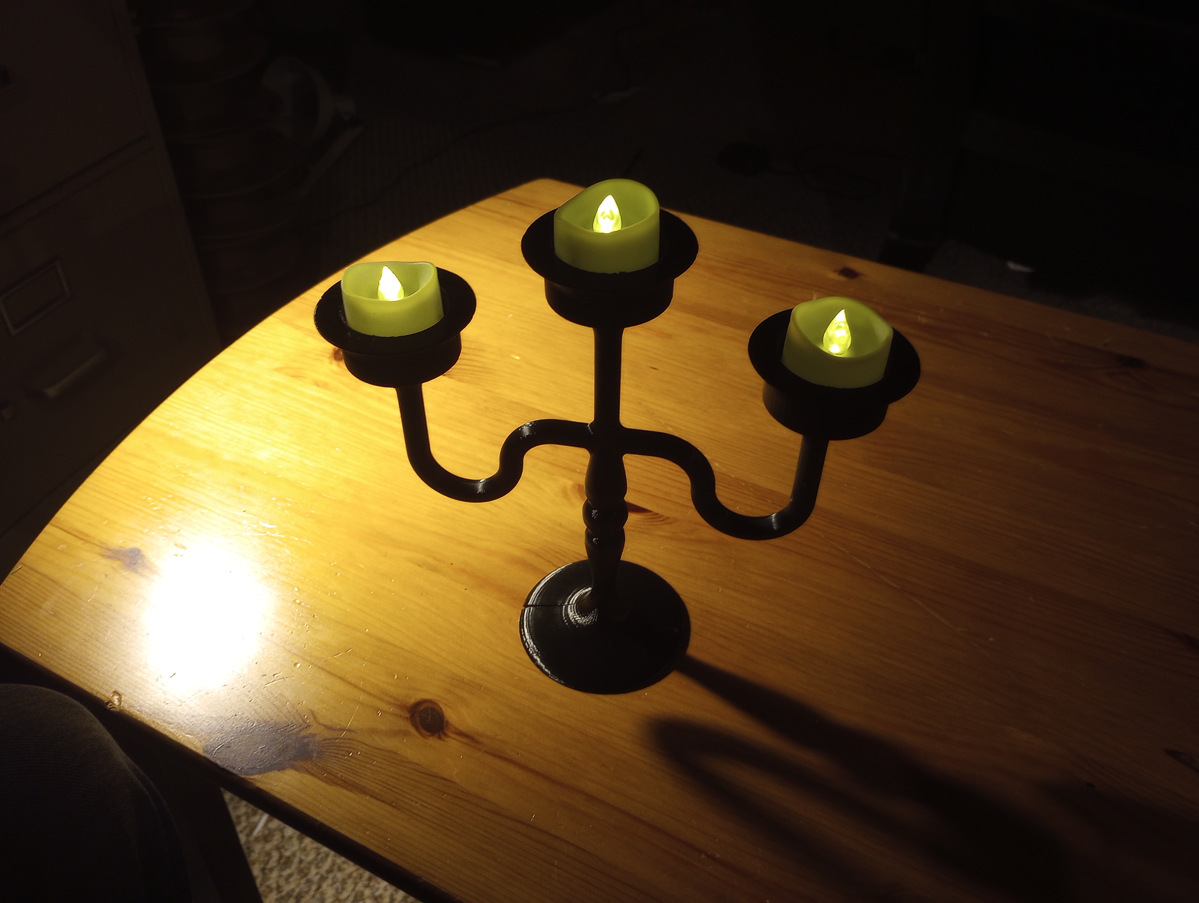 Miniatura 4 do modelo 3D Tealight Candelabra