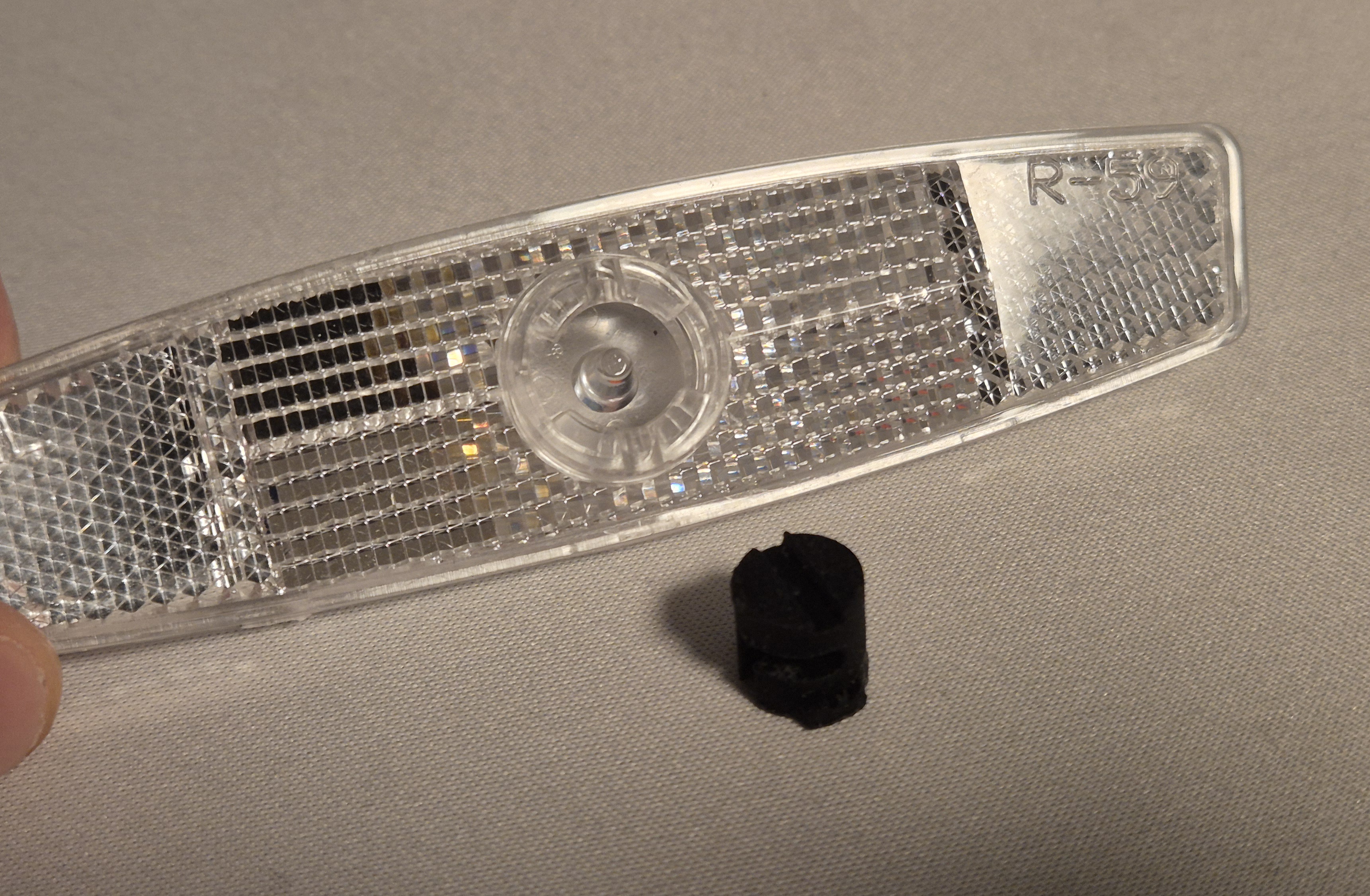 Bike wheel spoke reflector holder