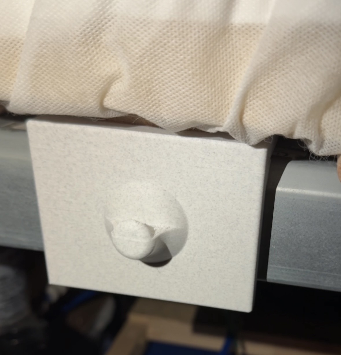 Skorva Mid Beam slat holder with hook