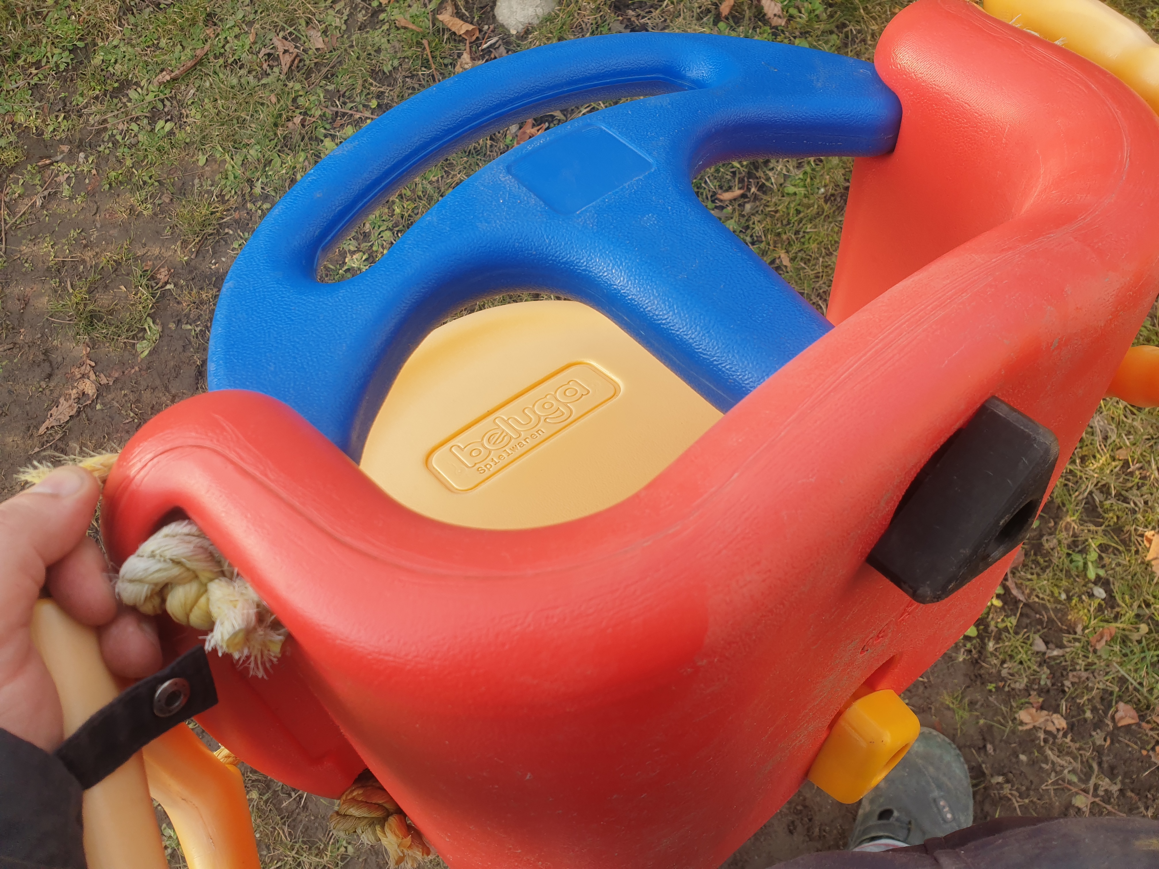 Nut for Beluga children swing