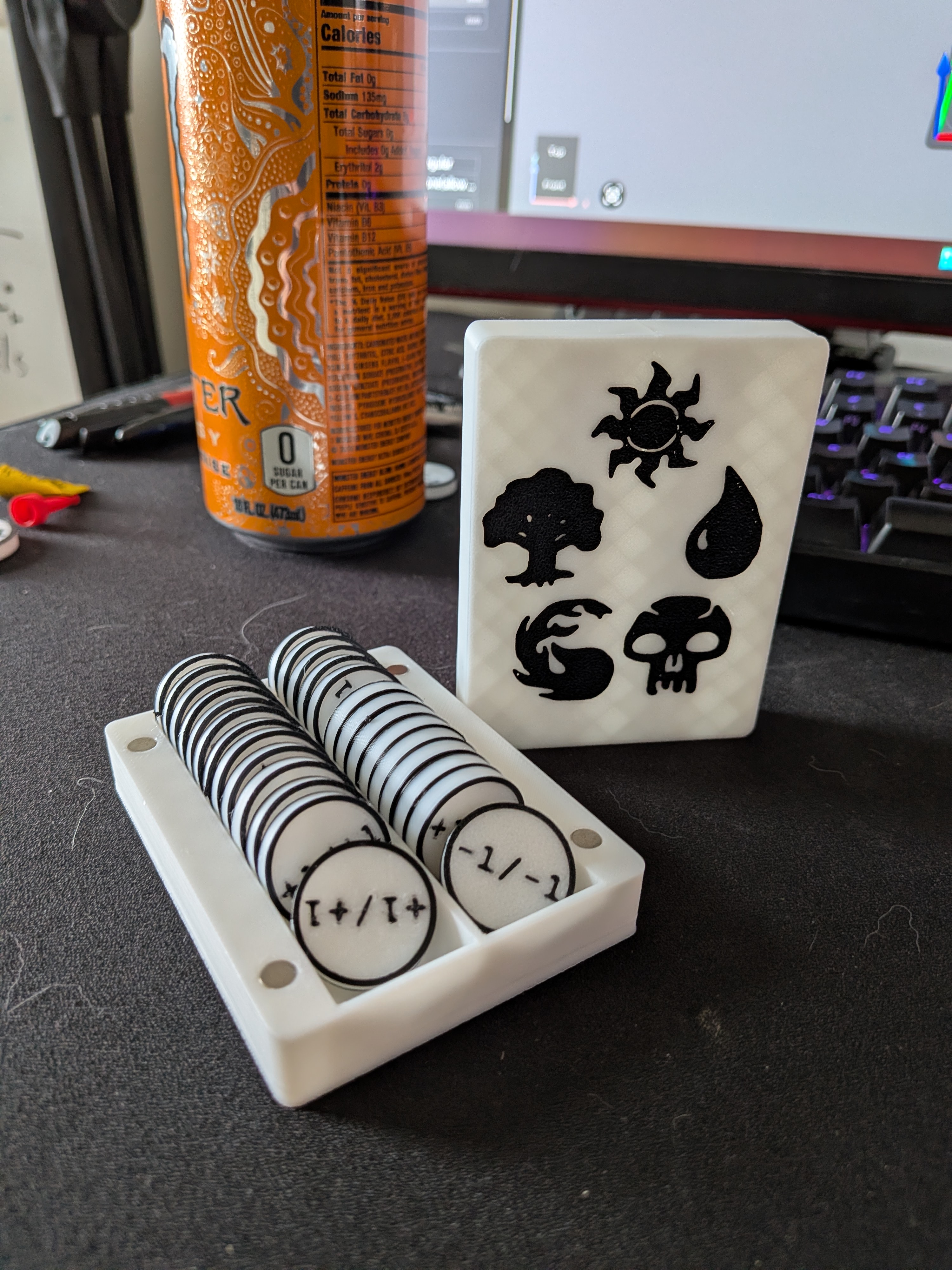 MTG +1/+1 and -1/-1 with magnetic tray