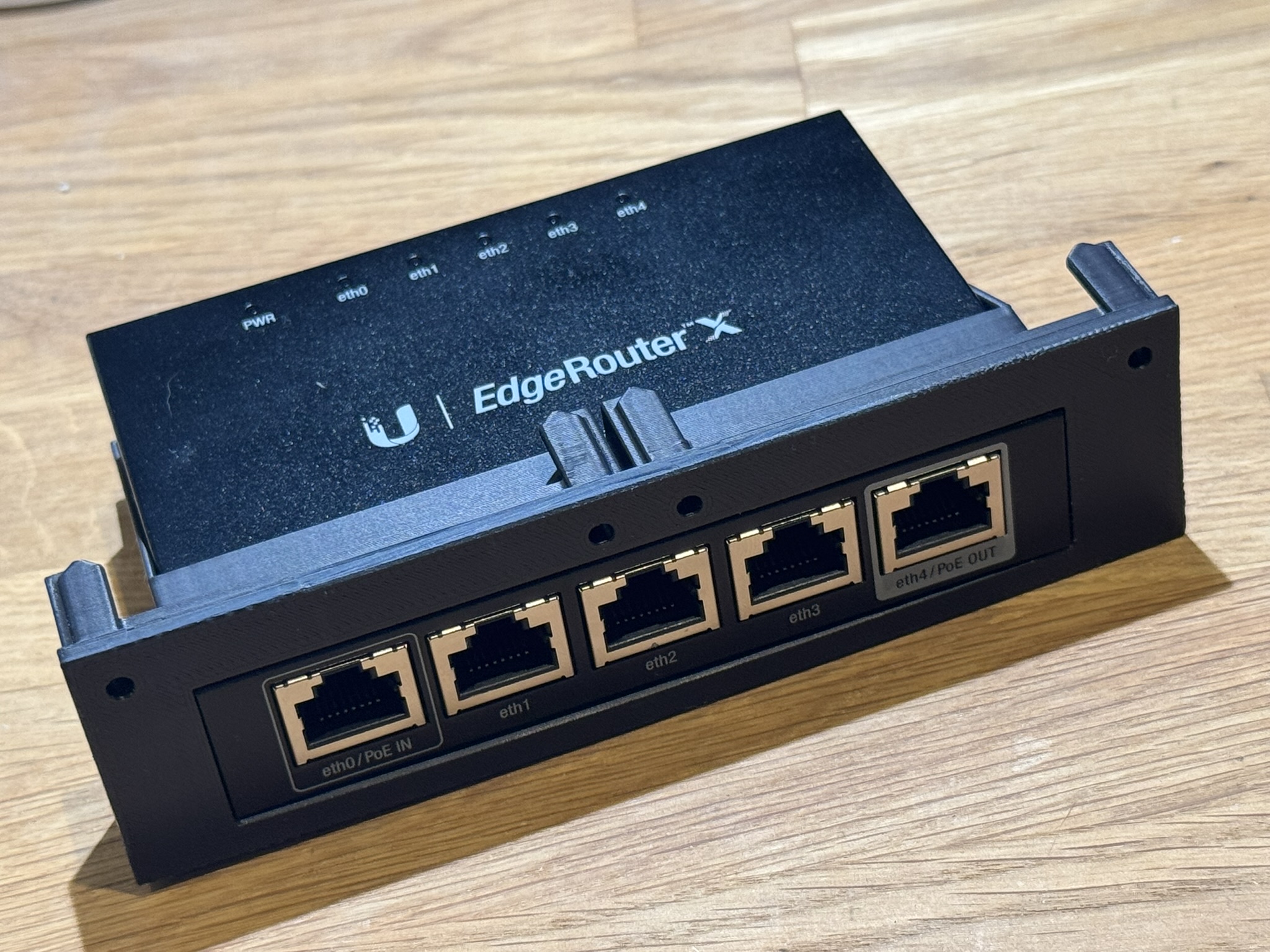 EdgeRouter X Tray for Modular 19" Rack