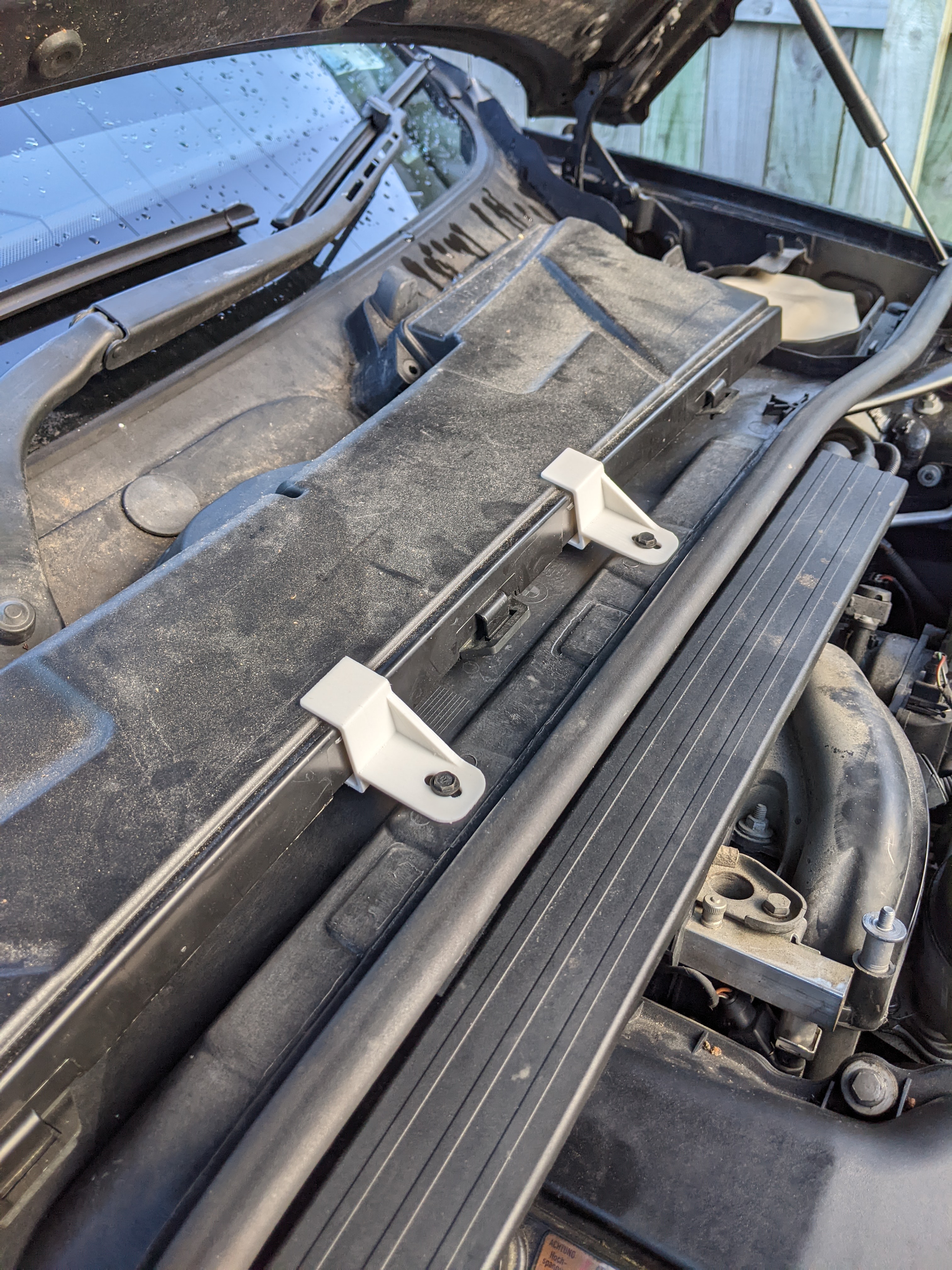 BMW E90 Cabin filter front mount
