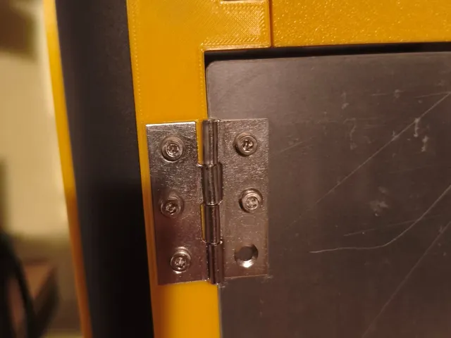 Guard plates adapted for metal hinges - adventurer 5m