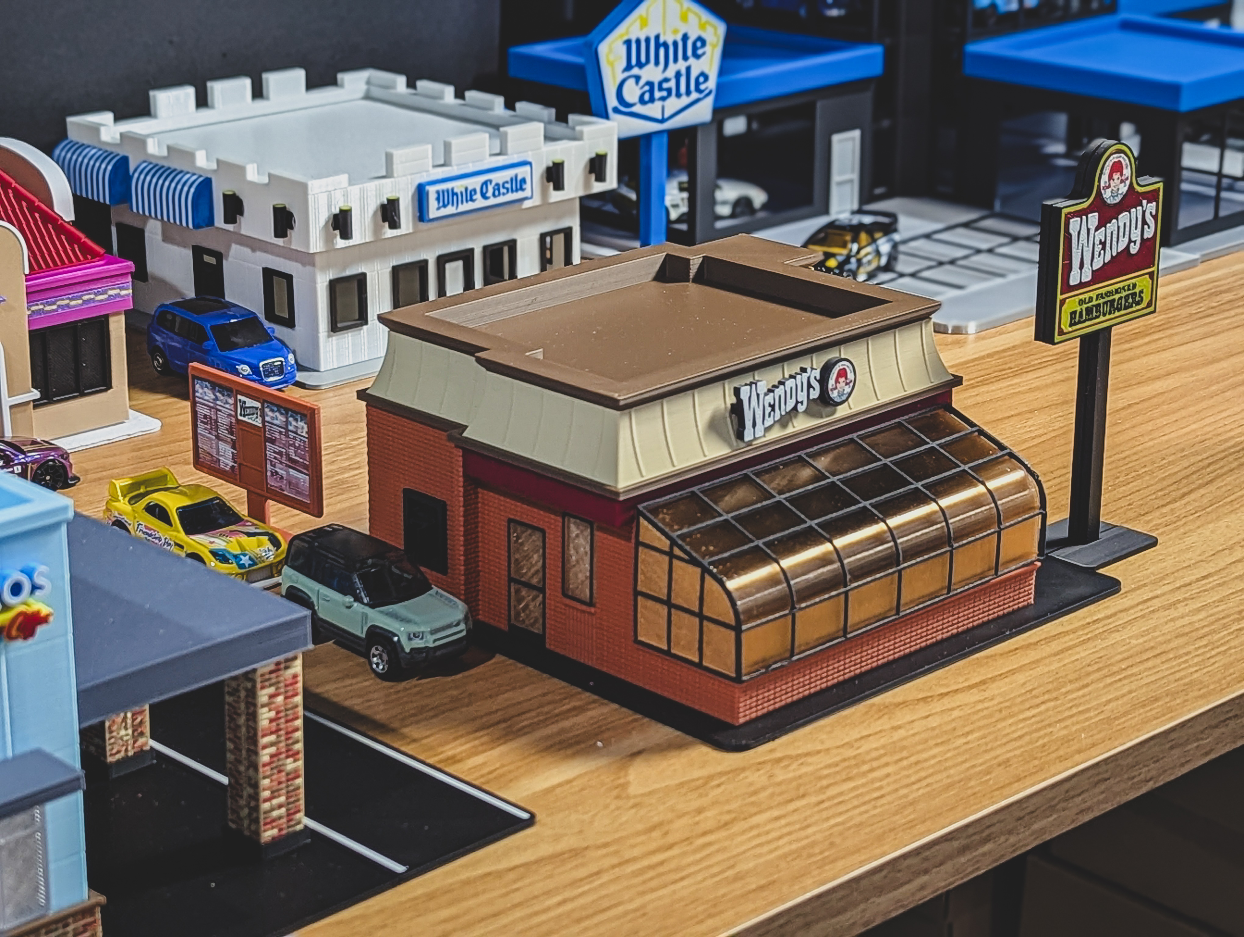 Retro Wendy's Model Set - 1:64 Scale Diorama — thumbnail 7