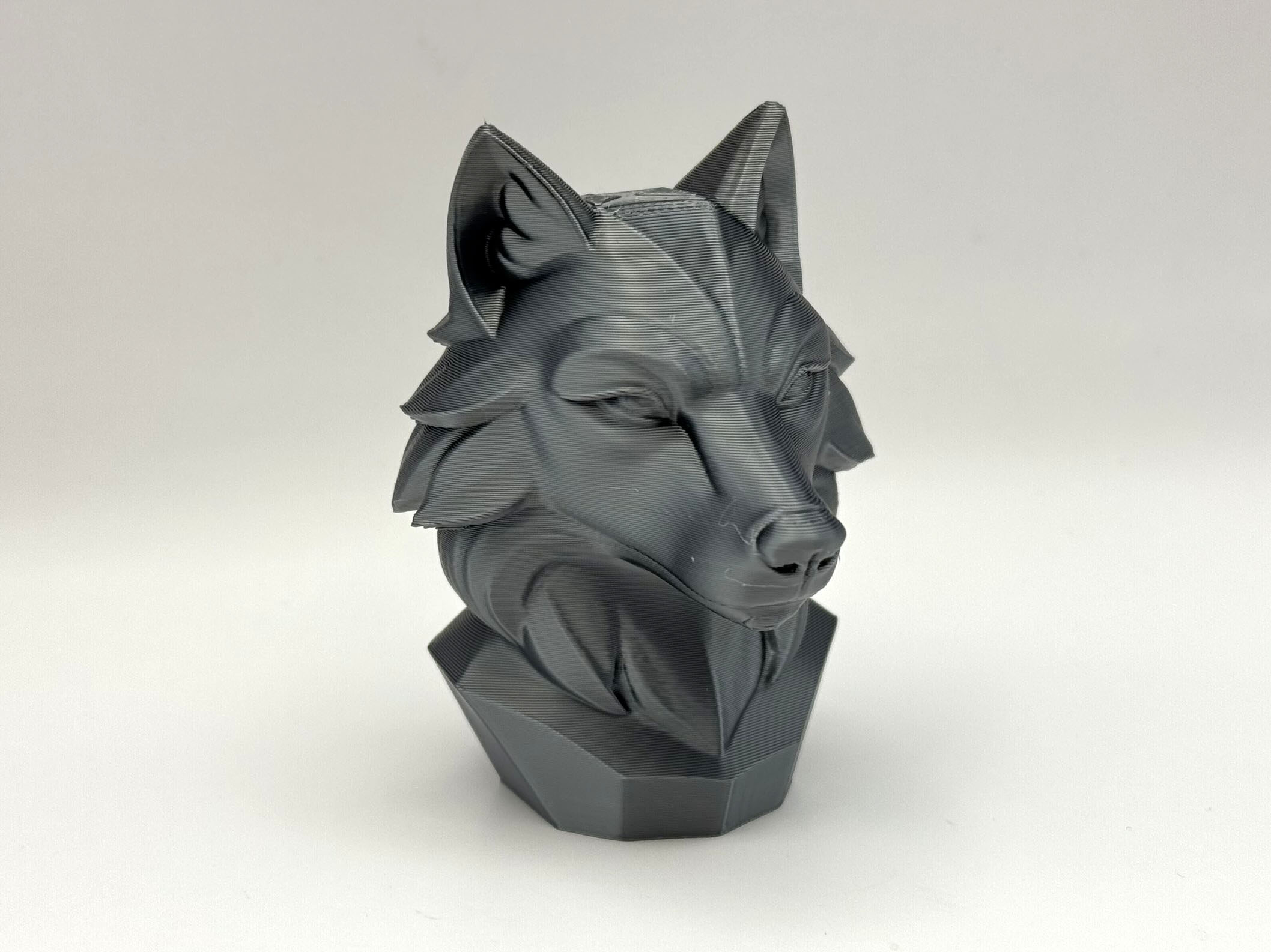 Miniatura 2 do modelo 3D Wolf Bust Decor