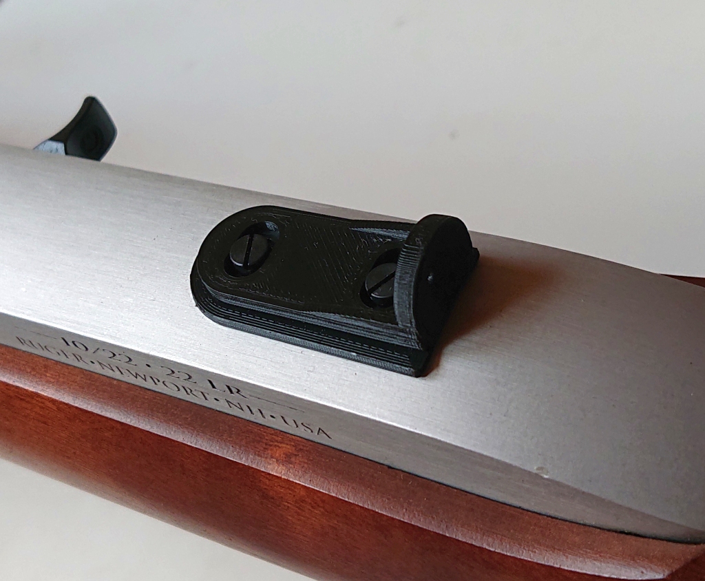 Windage adjustable aperture sight for 10/22