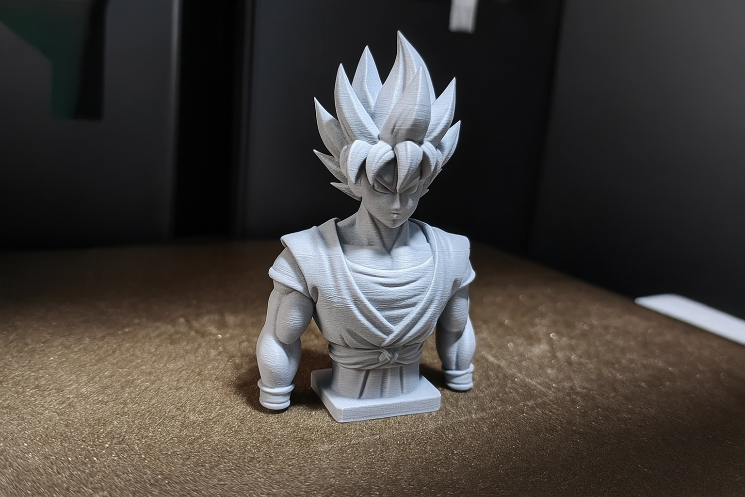 Bust Goku