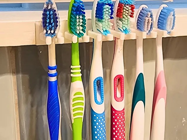Tooth Brush Holder