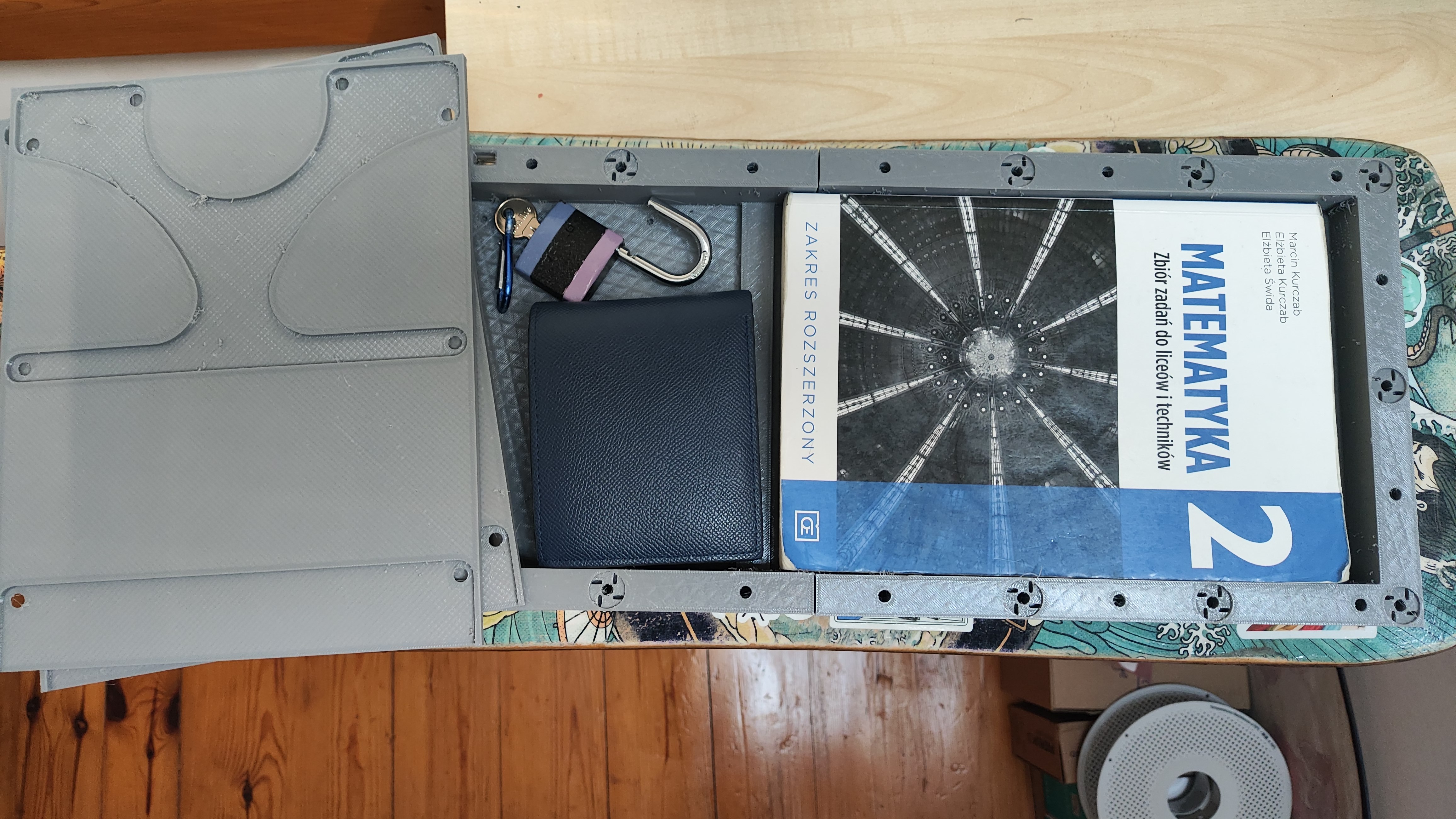 Lognboard additional storage for school supply