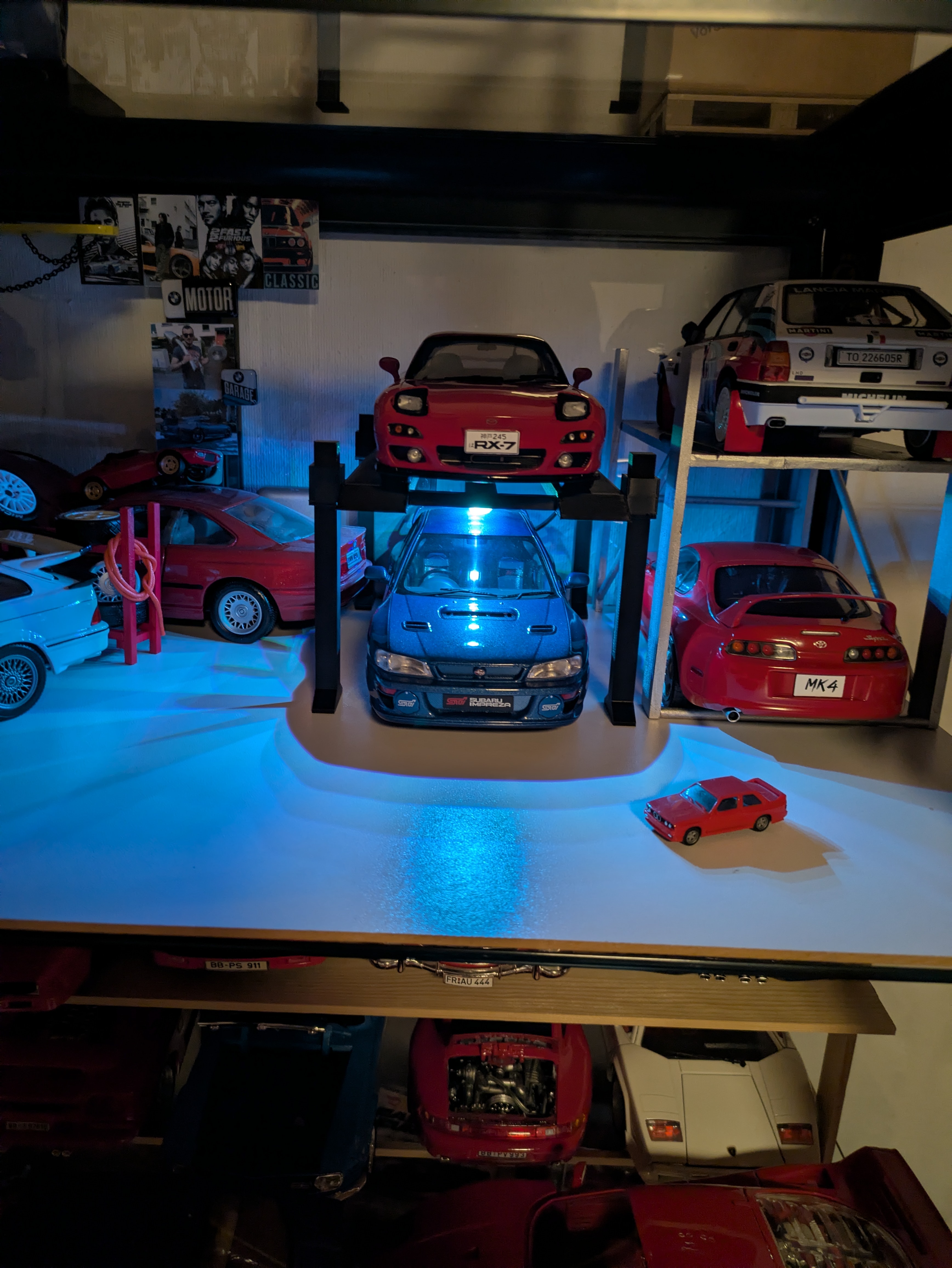 Car Lift  Scale  1/18 No fasteners needed. — miniatura 7