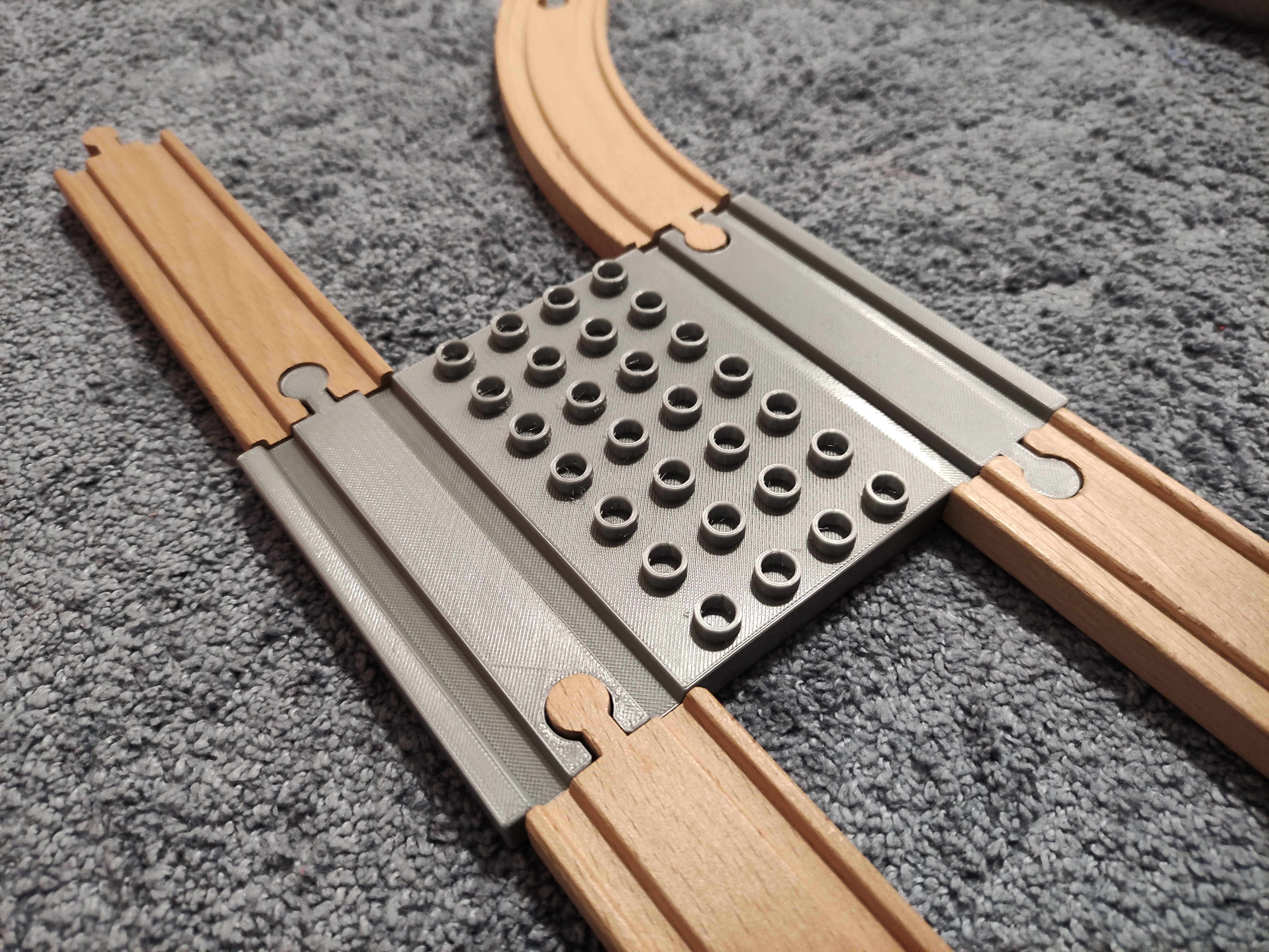 Brio/Duplo train station base adapter
