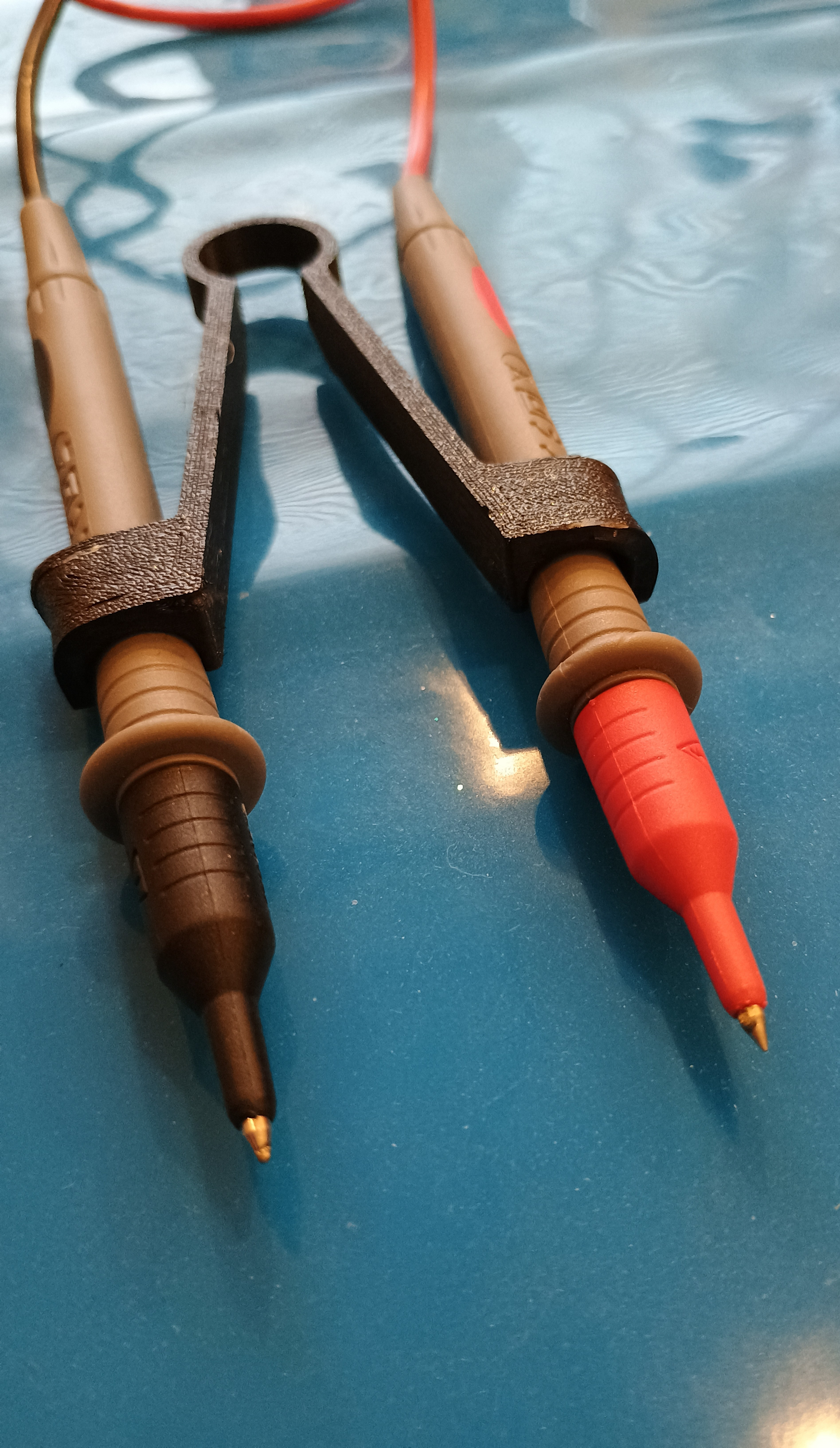 Probe tweezers with heat moldable pads 3D model thumbnail
