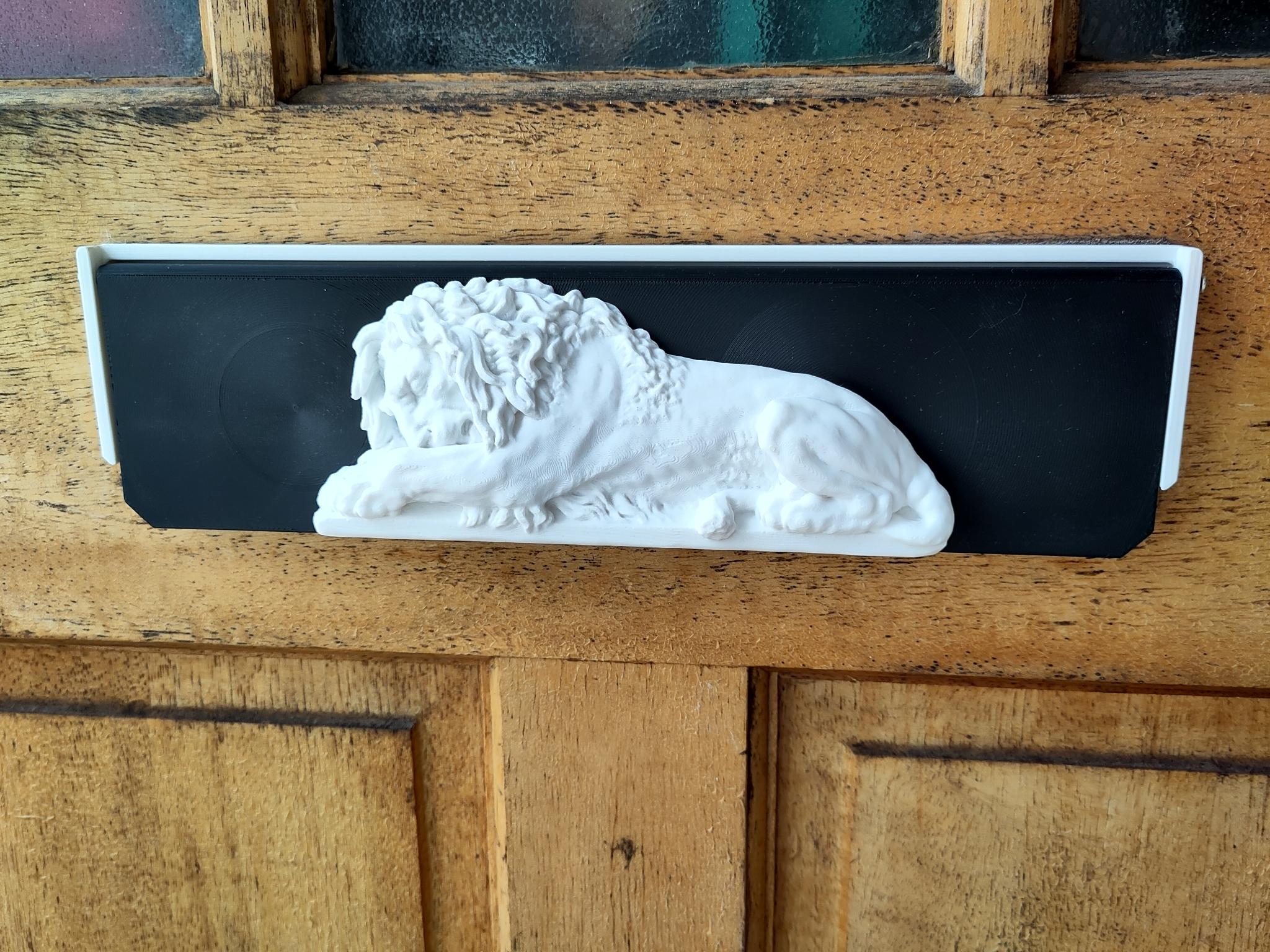 Letterbox with Lion