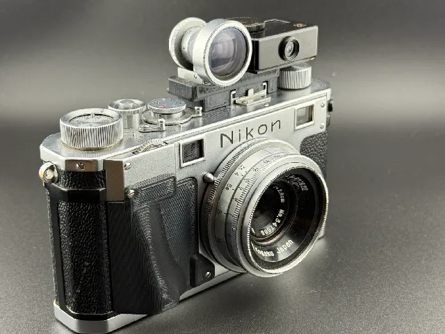 Nikon S1 Grip and Dual Hotshoe Adapter
