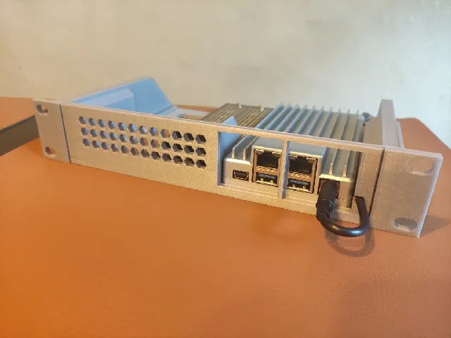 Rack mount for both Zimaboard 1 & 2