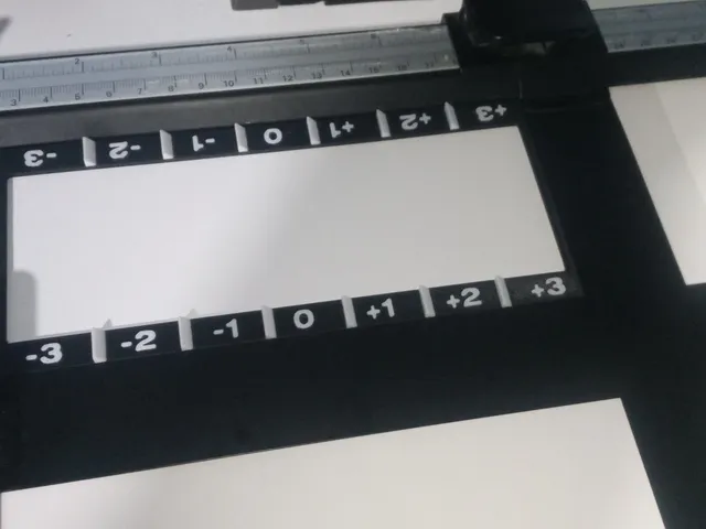 Darkroom printing test strip jig