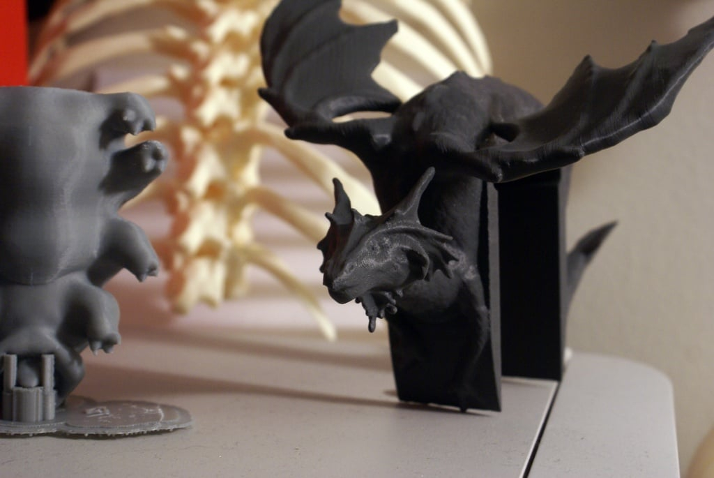 Cubicle Coat Hanger - Dragon 3D model by Bethany Weeks