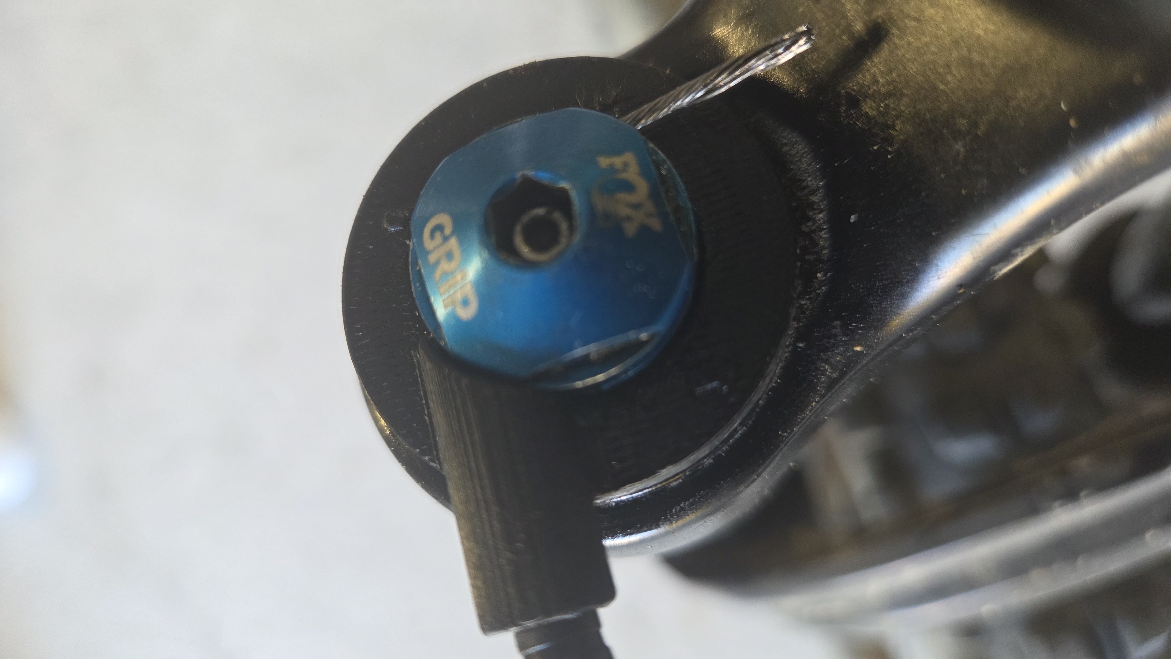 Fox Grip cable housing (Remote, Topcap)