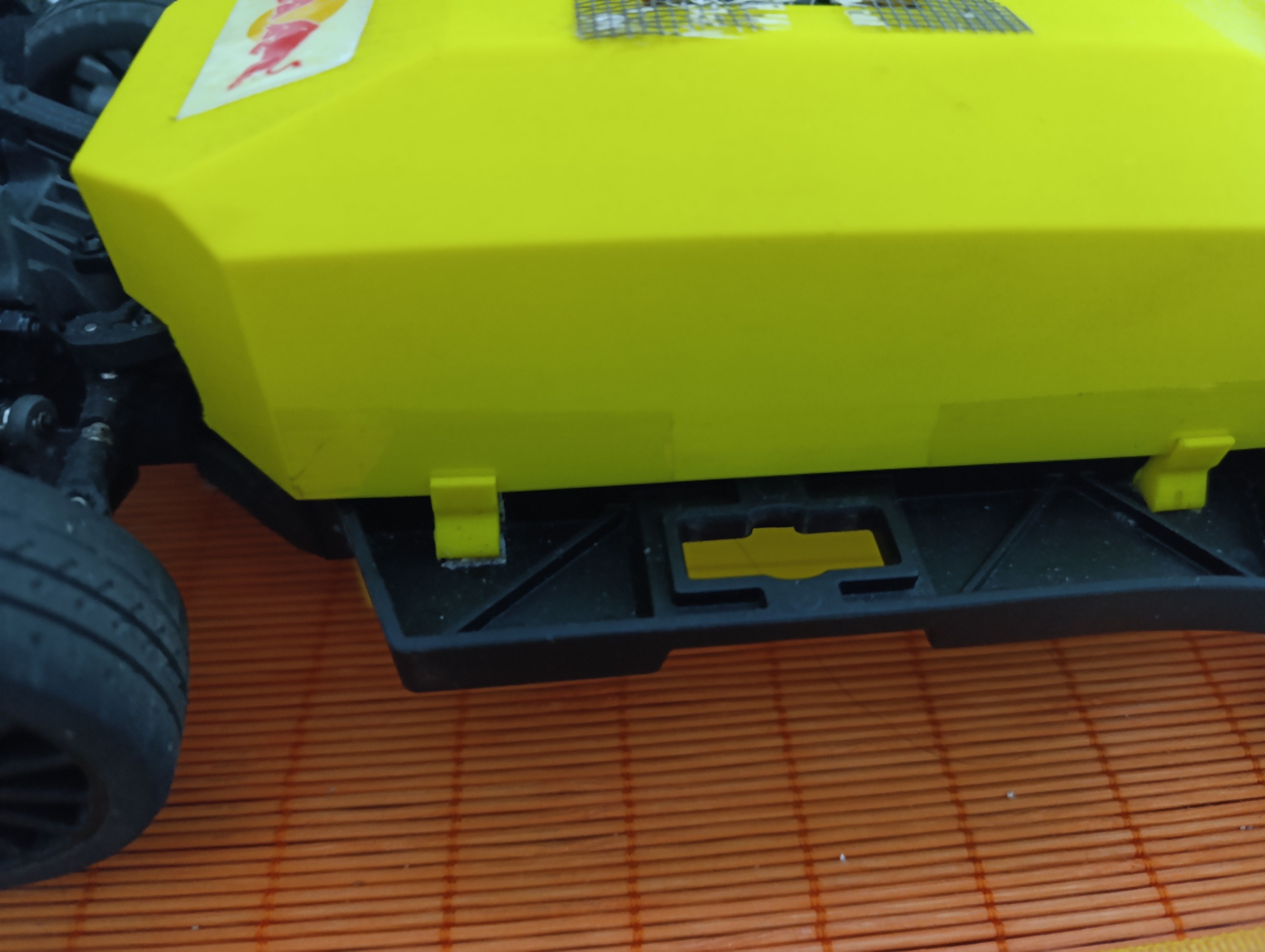 clip for rlaarlo Xts P12 dust cover