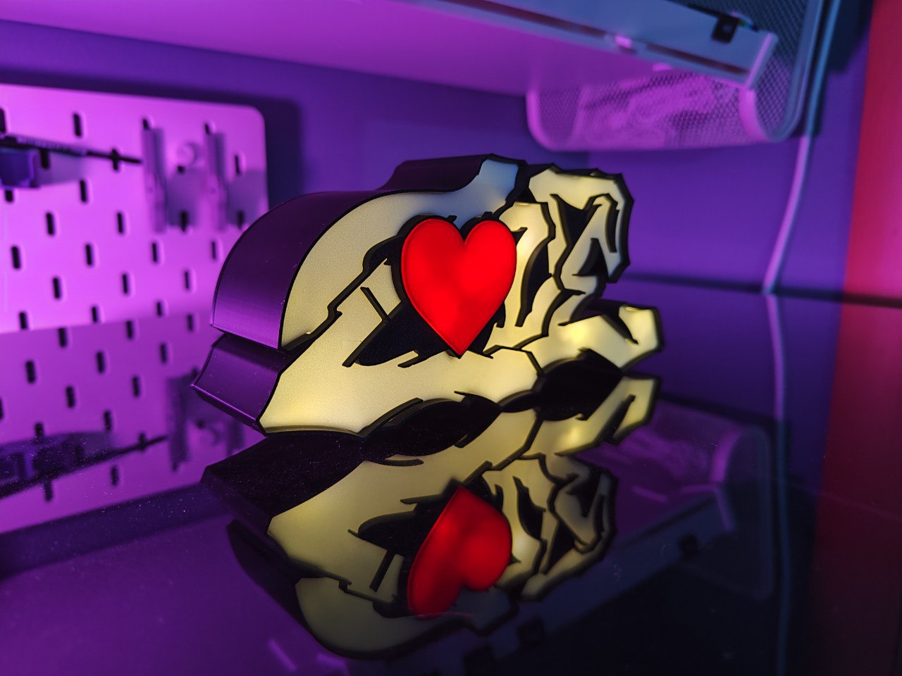 LOVE Decorative Sign - Graffiti Style