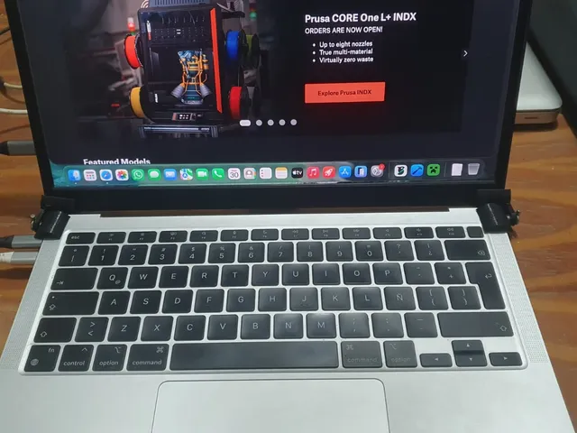 Headless macbook air m1 hinge
