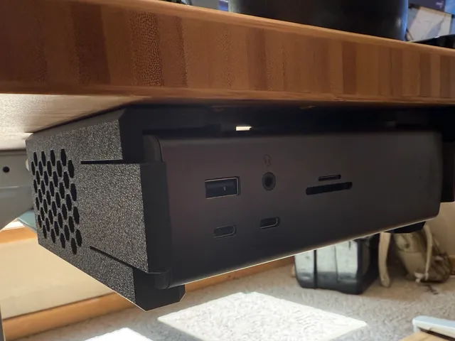 CalDigit TS5 Plus Under desk mount
