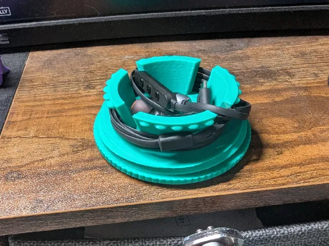 Remixed Universal Wired Earbud Case