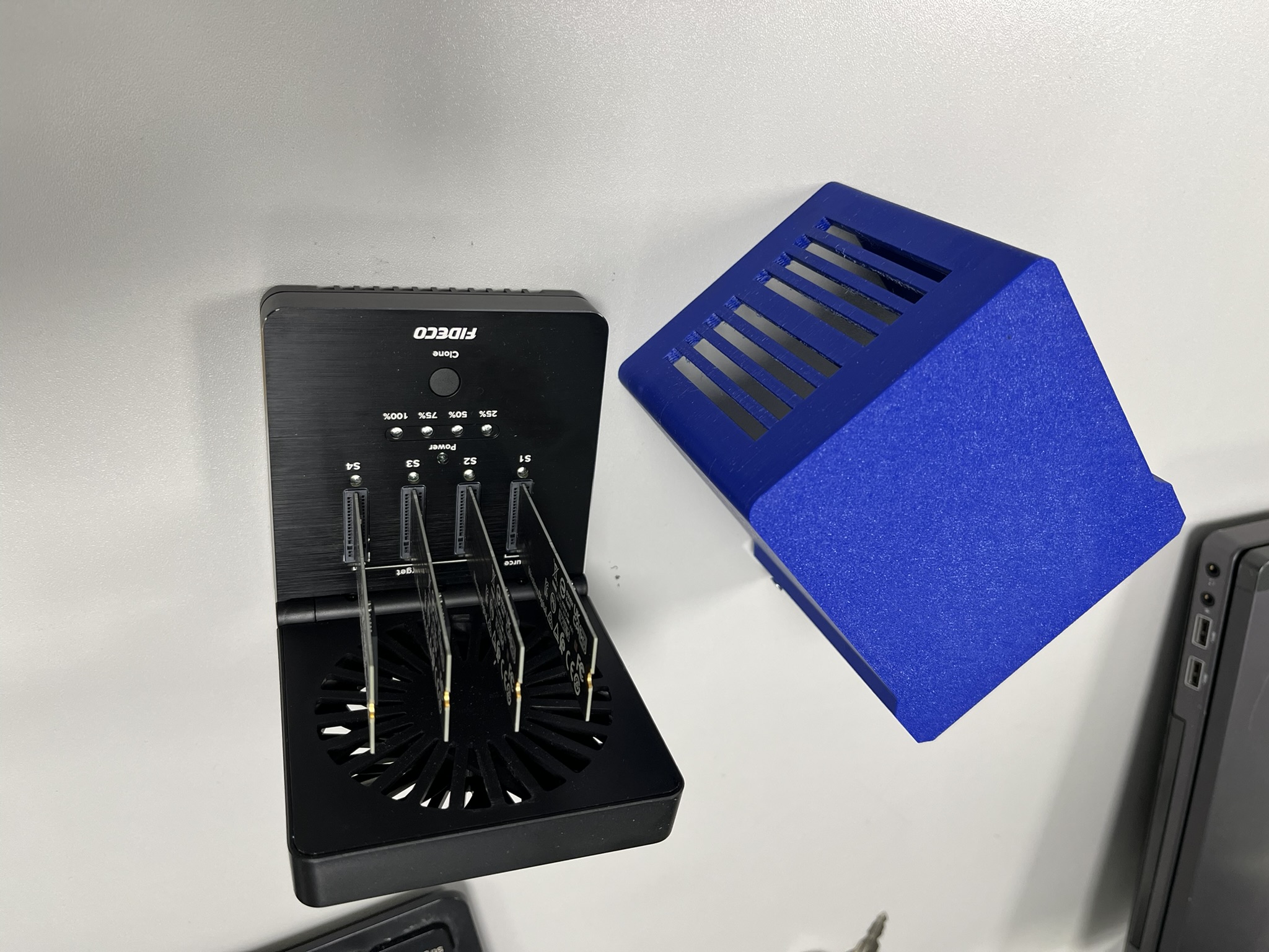 Cover for FIDECO M.2 NVMe Docking Station, 4-Bay