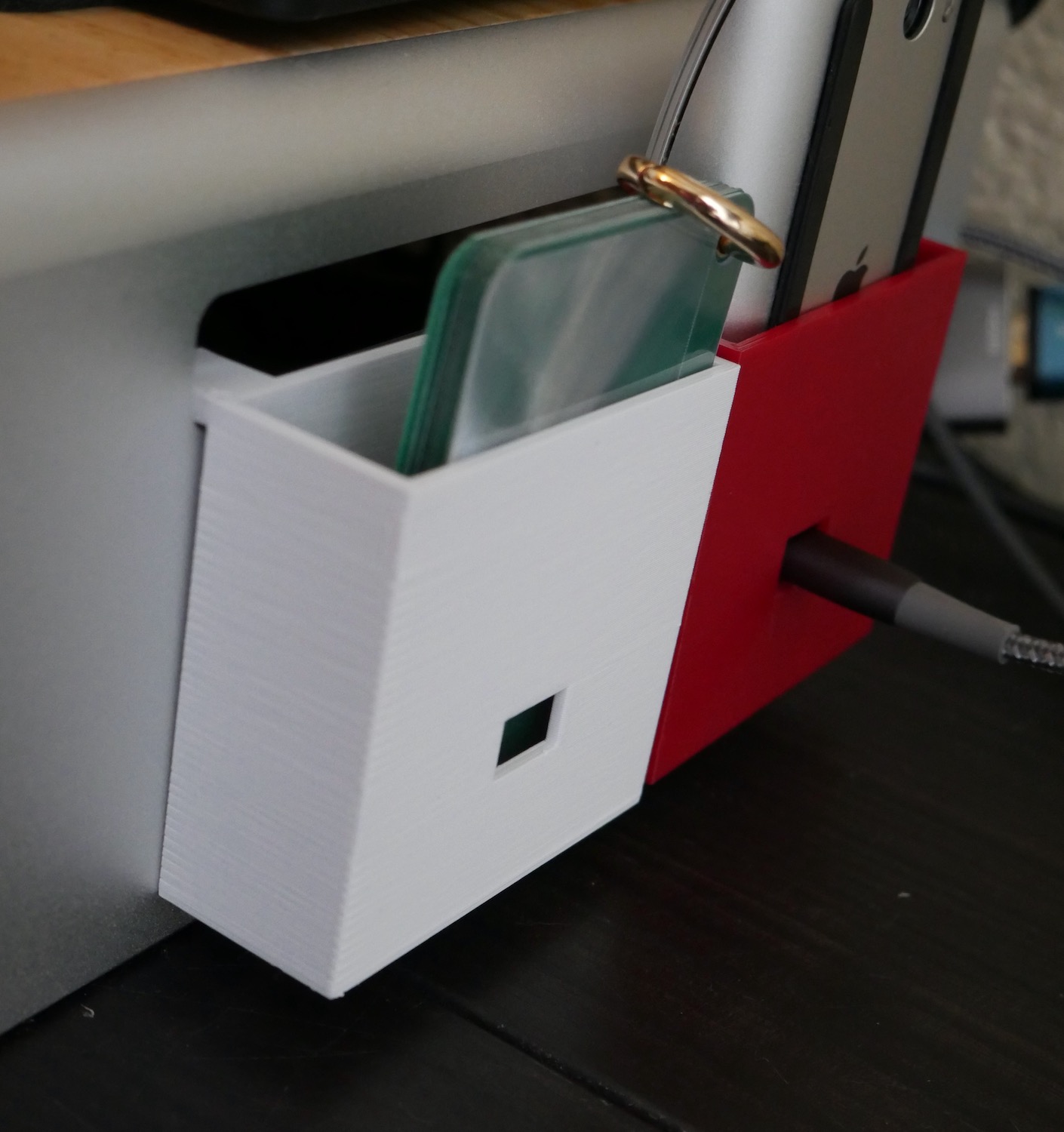 Magic Mouse Charging Pocket