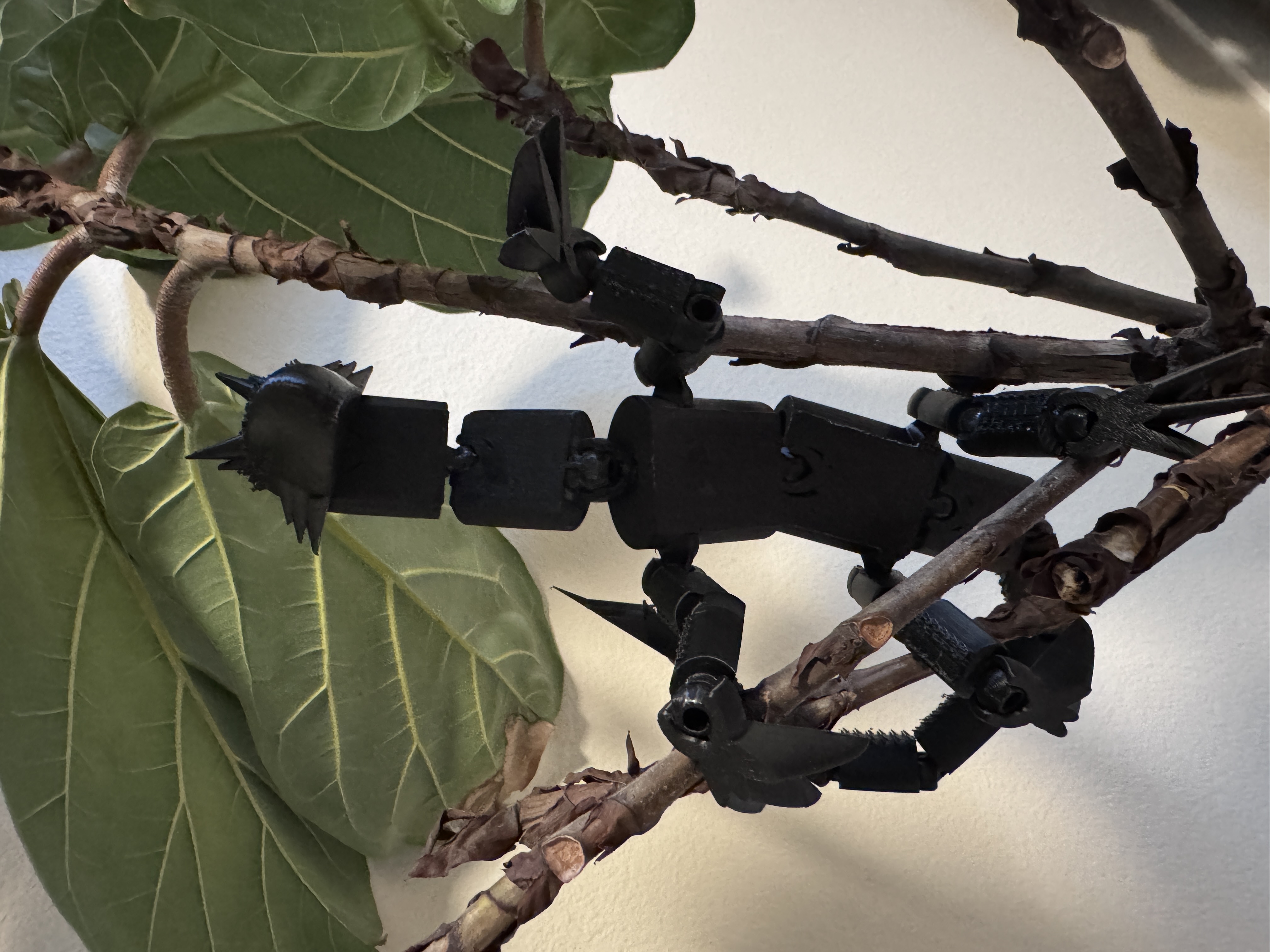 Tall Posable Lizard — thumbnail 11