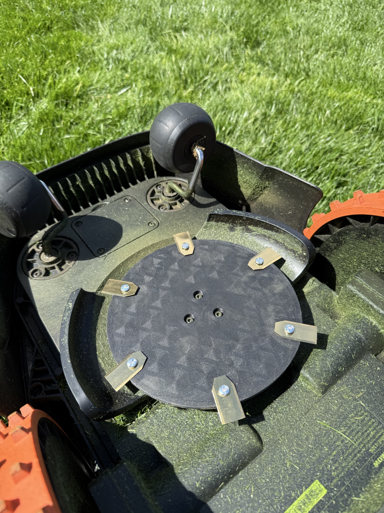 HexiMow: Anti-Warp Navimow 6 blade upgrade disc