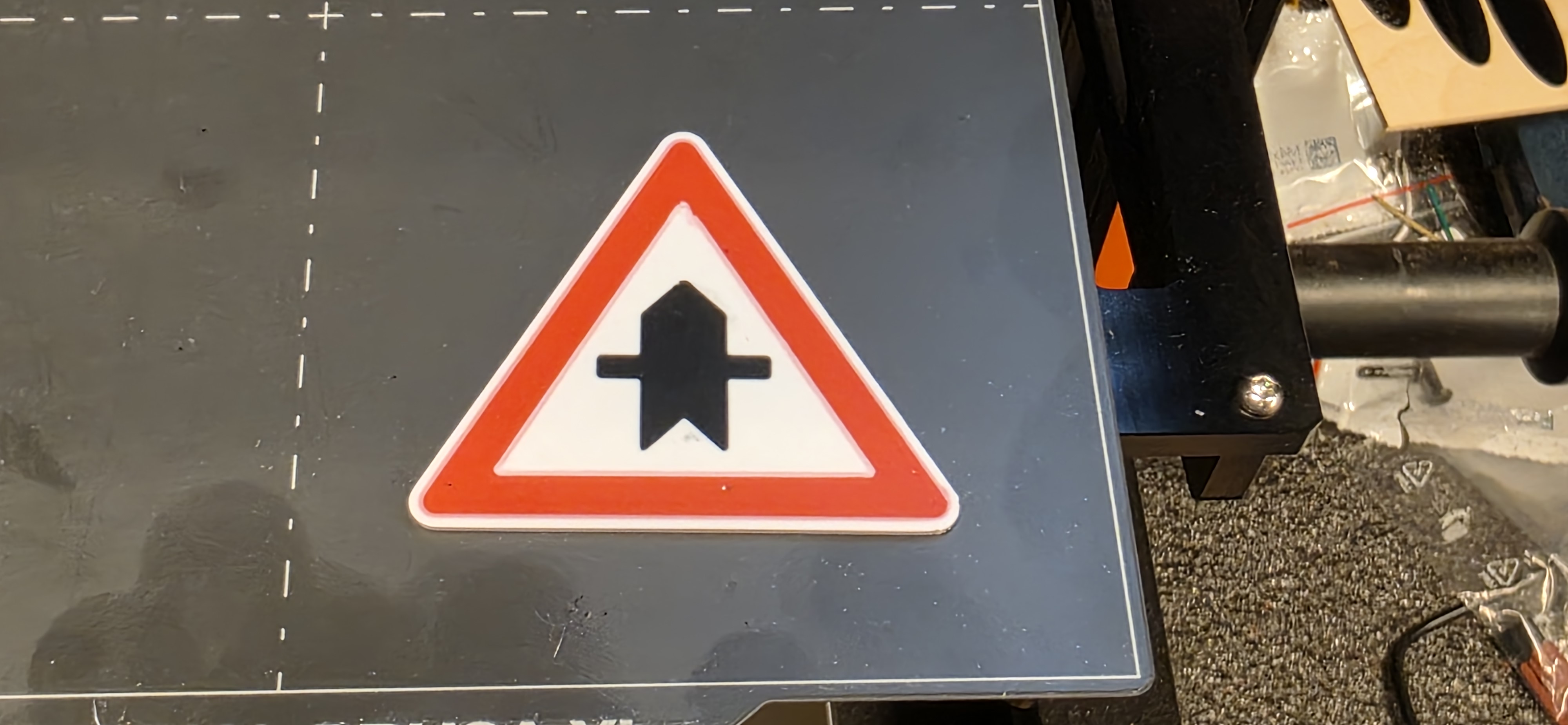 Deutsches Verkehrszeichen 301  "Vorfahrt" / German Traffic Sign 301 "Right Of Way"
