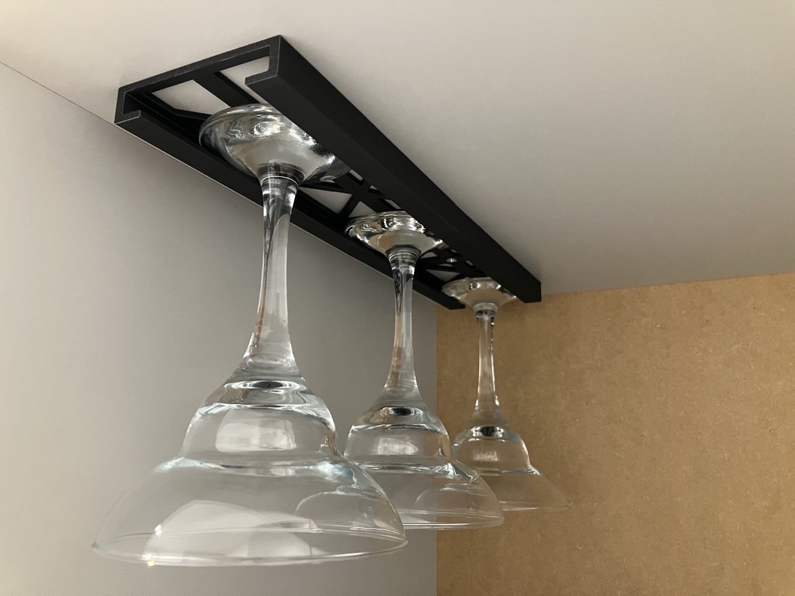 Under Cabinet Wine Glass Holder