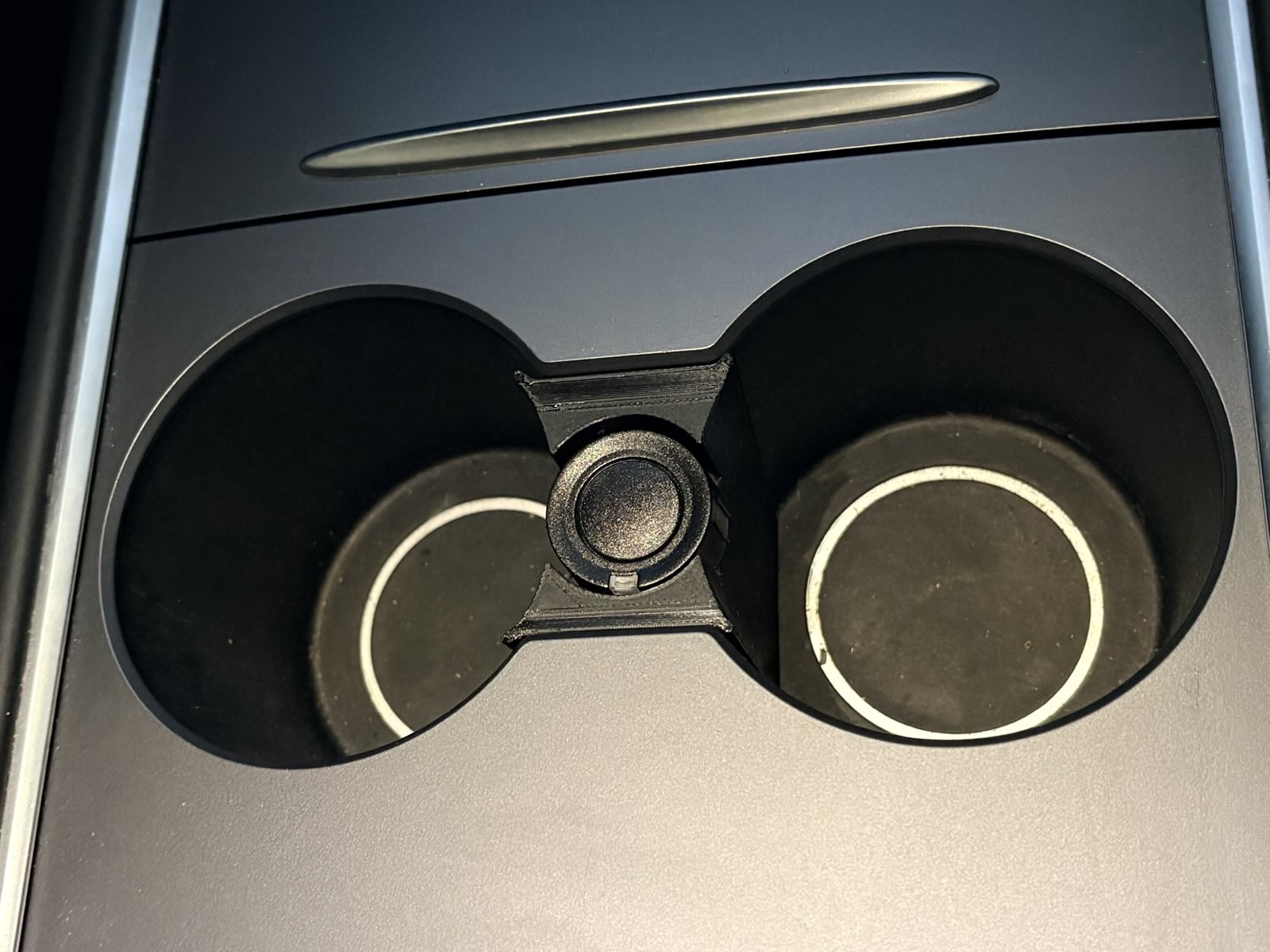 Tesla Model 3 cup holder adapter for Hörmann transmitter