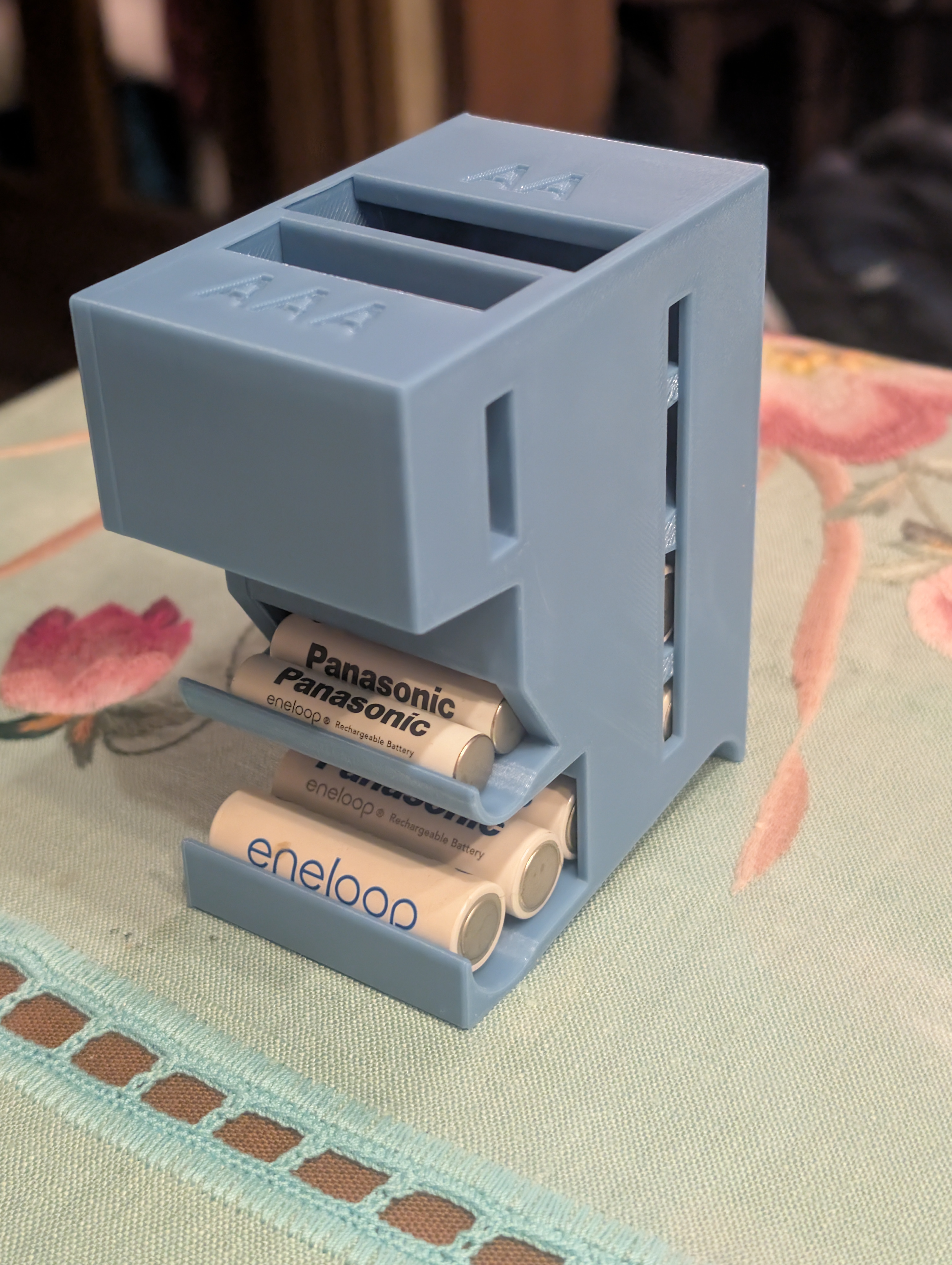 AAA-AA Battery Dispenser, print-in-place