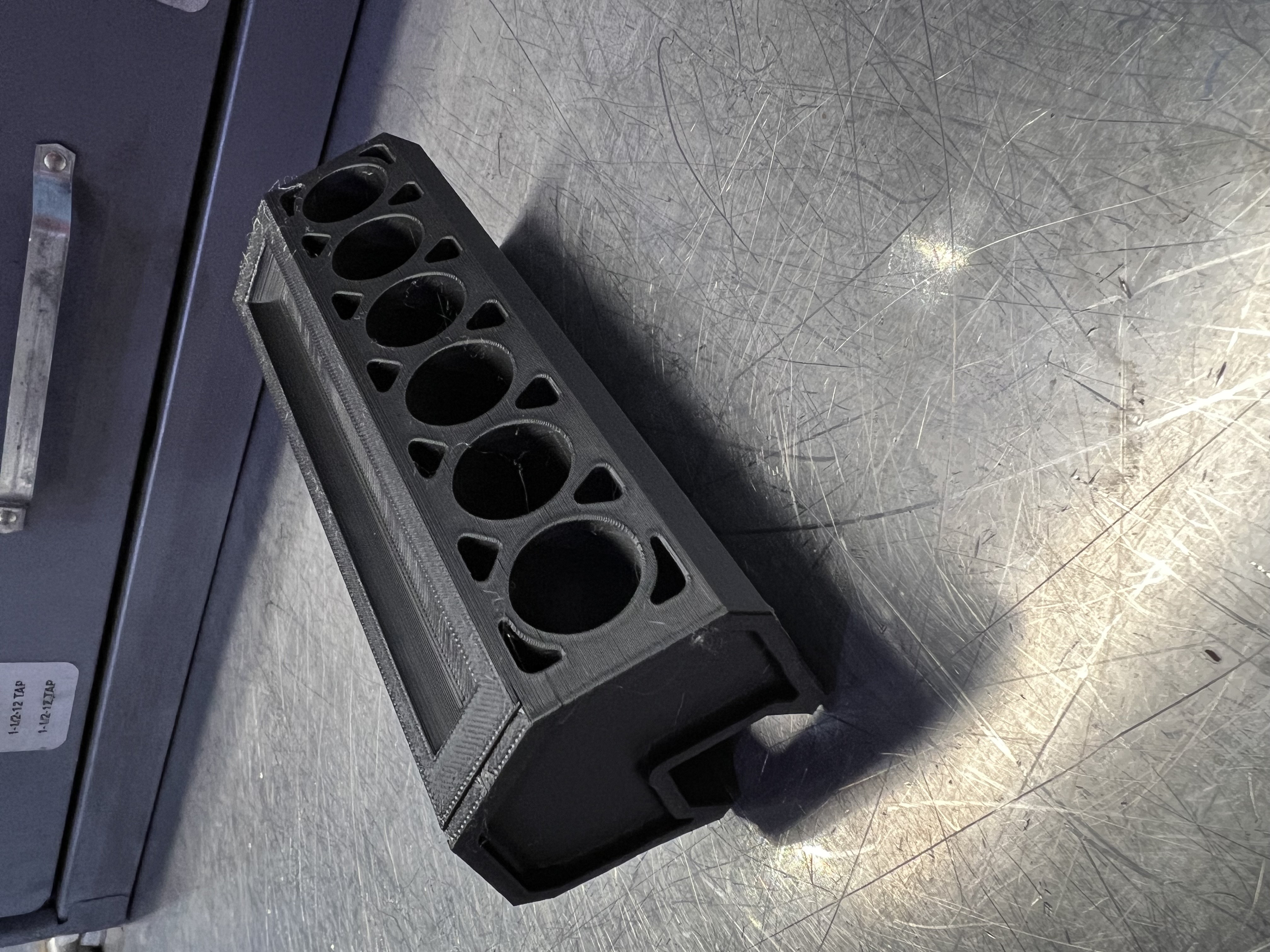 Miniatura 6 do modelo 3D V12 Engine Block