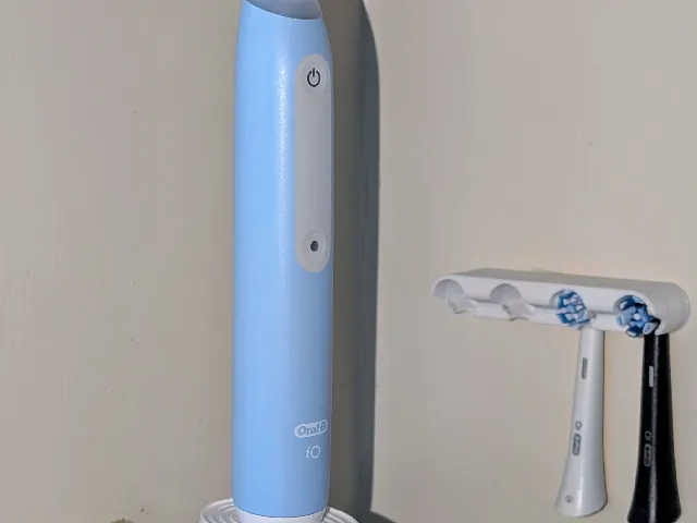 OralB iO Charger Plug Holder AU
