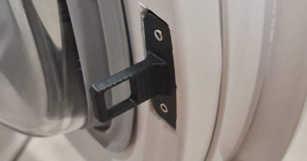 Bosch Dryer Latch by PyroBor | Download free STL model | Printables.com