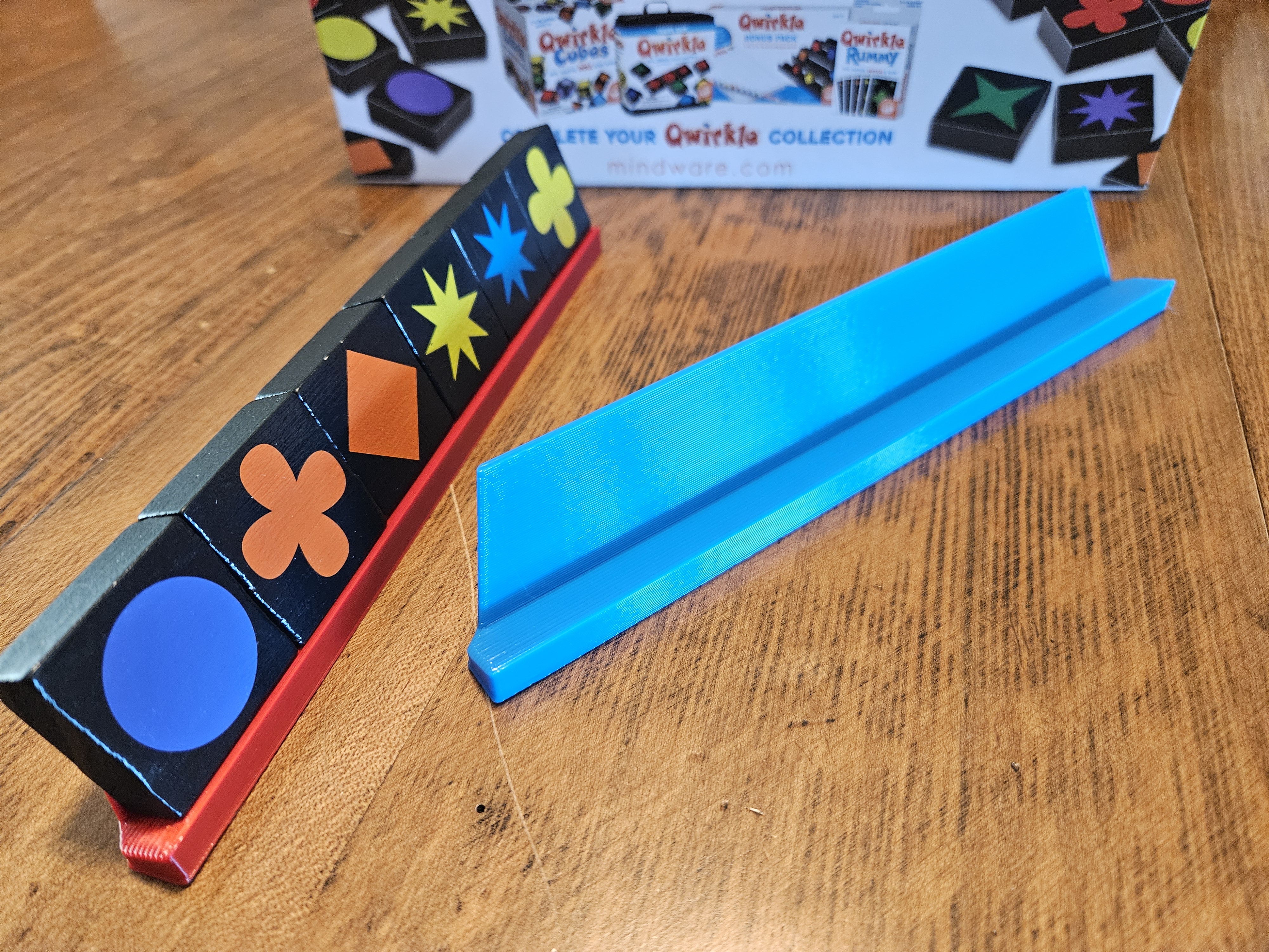 Simple Qwirkel game piece stand