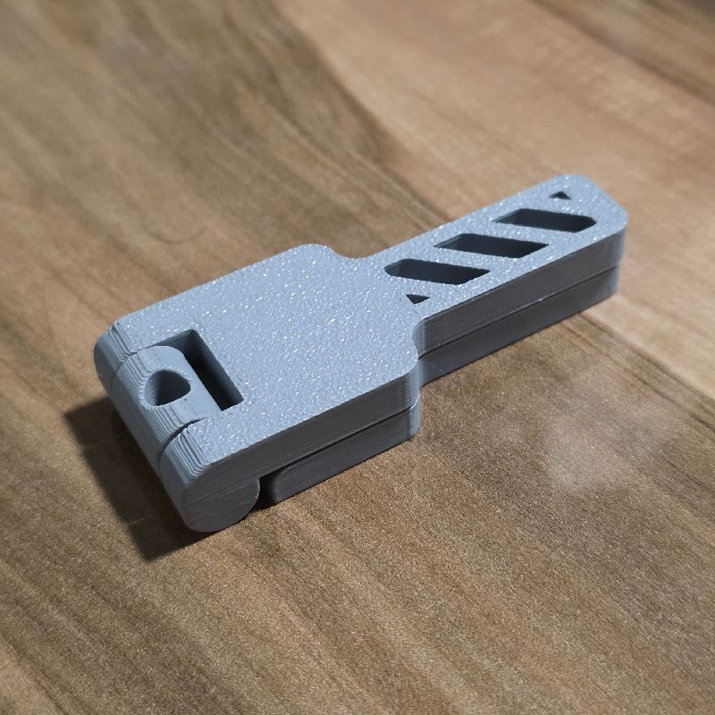 Pill Splitter – Hinged Tablet Cutter by GentleDesign | Download free ...