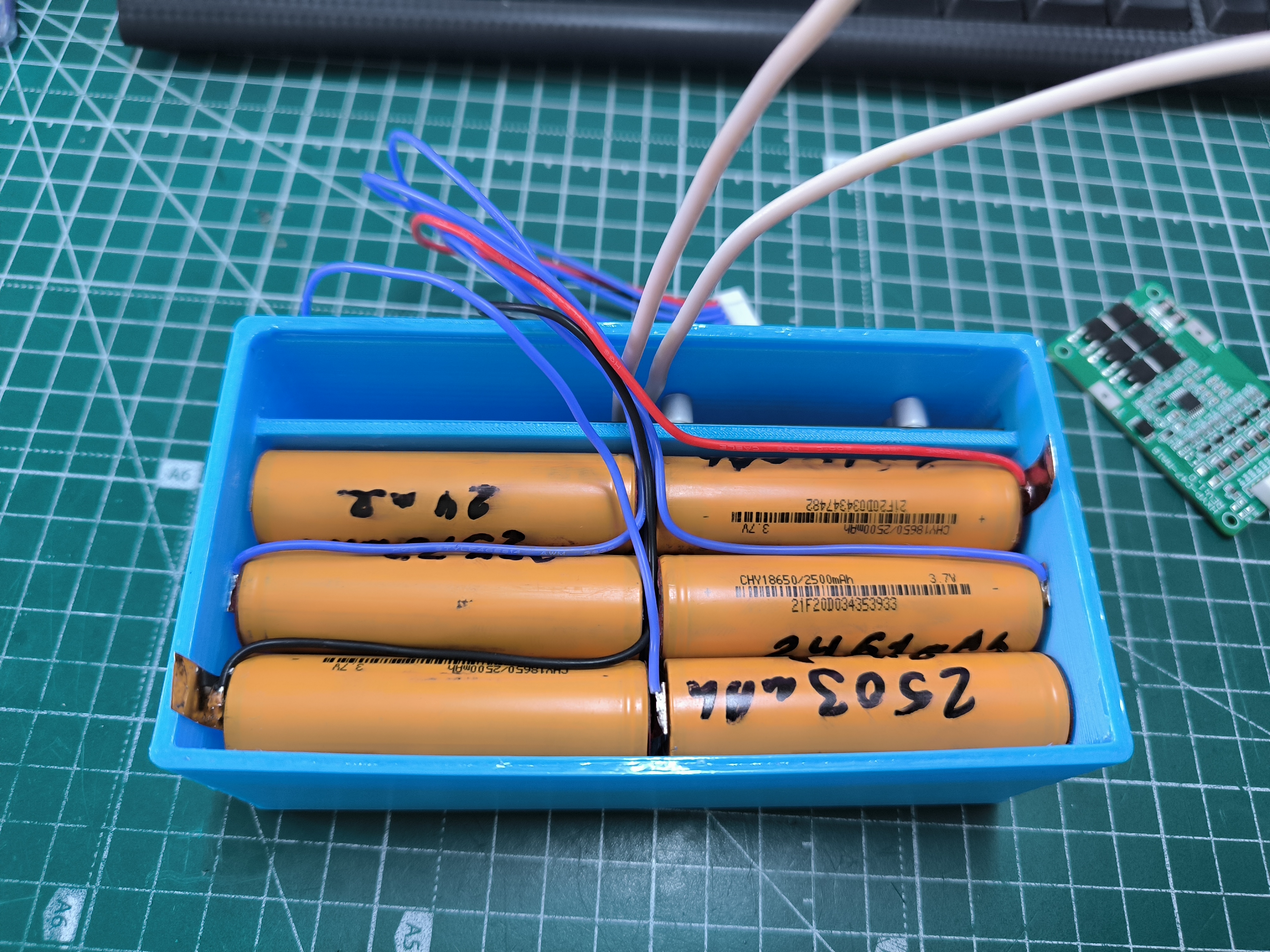 Power Bank 140W, 100Wh
