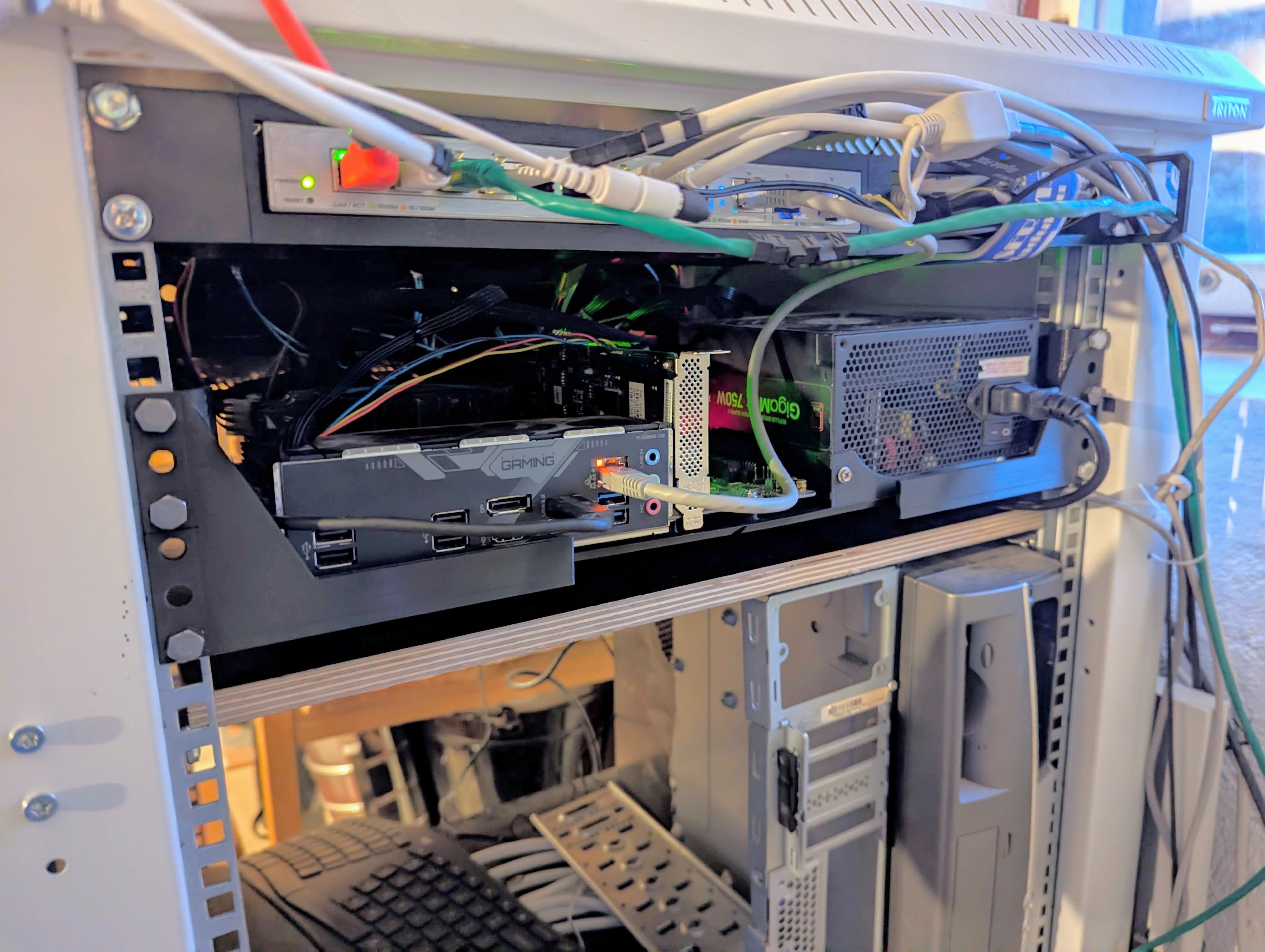 19" rack computer