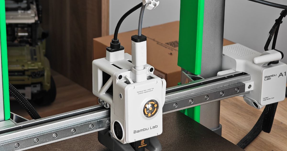 Bambulab A1 dustcover Z-Axis protection by SirChickenNugget