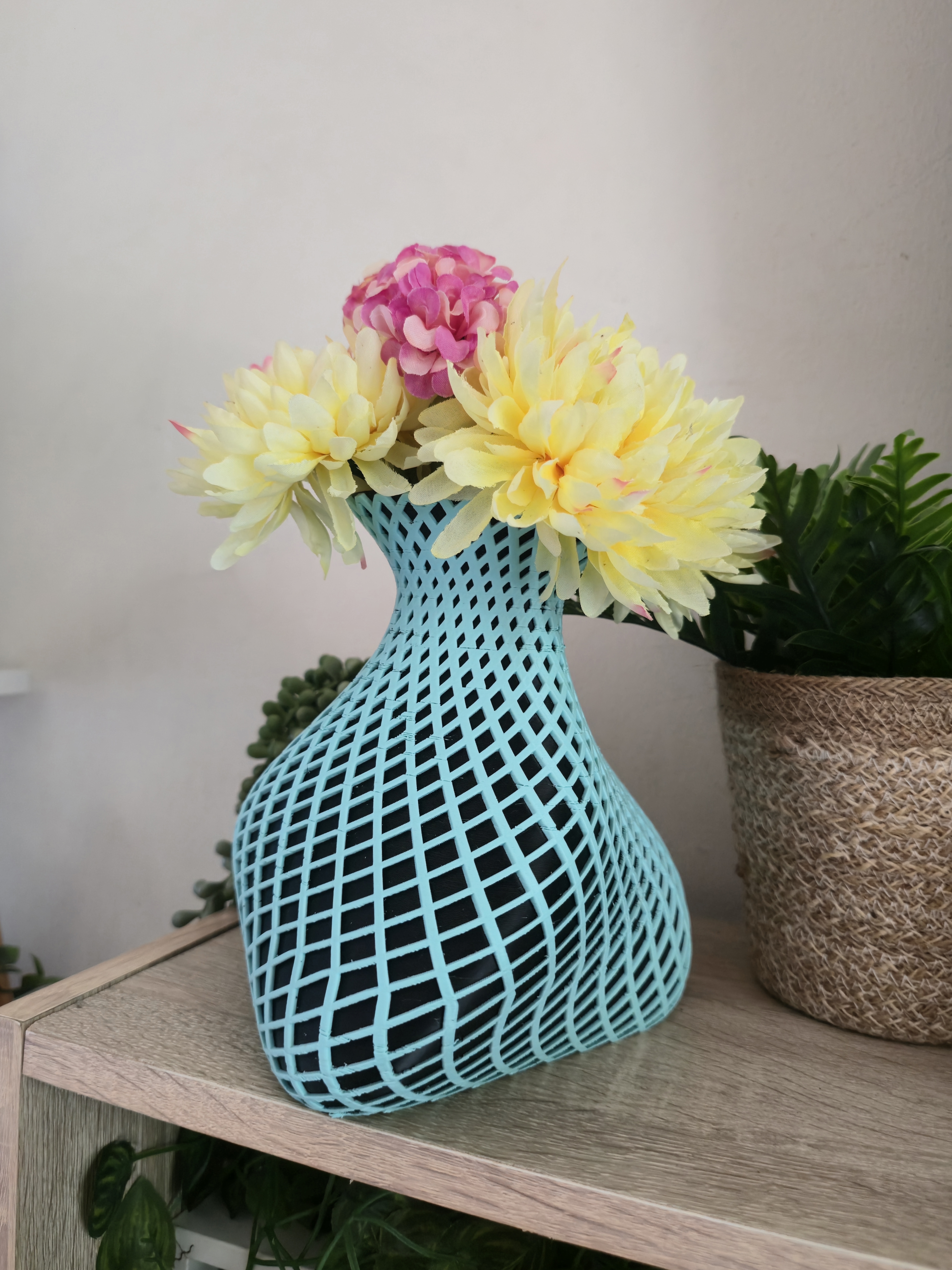 Twisted Vase 2 — miniatura 4
