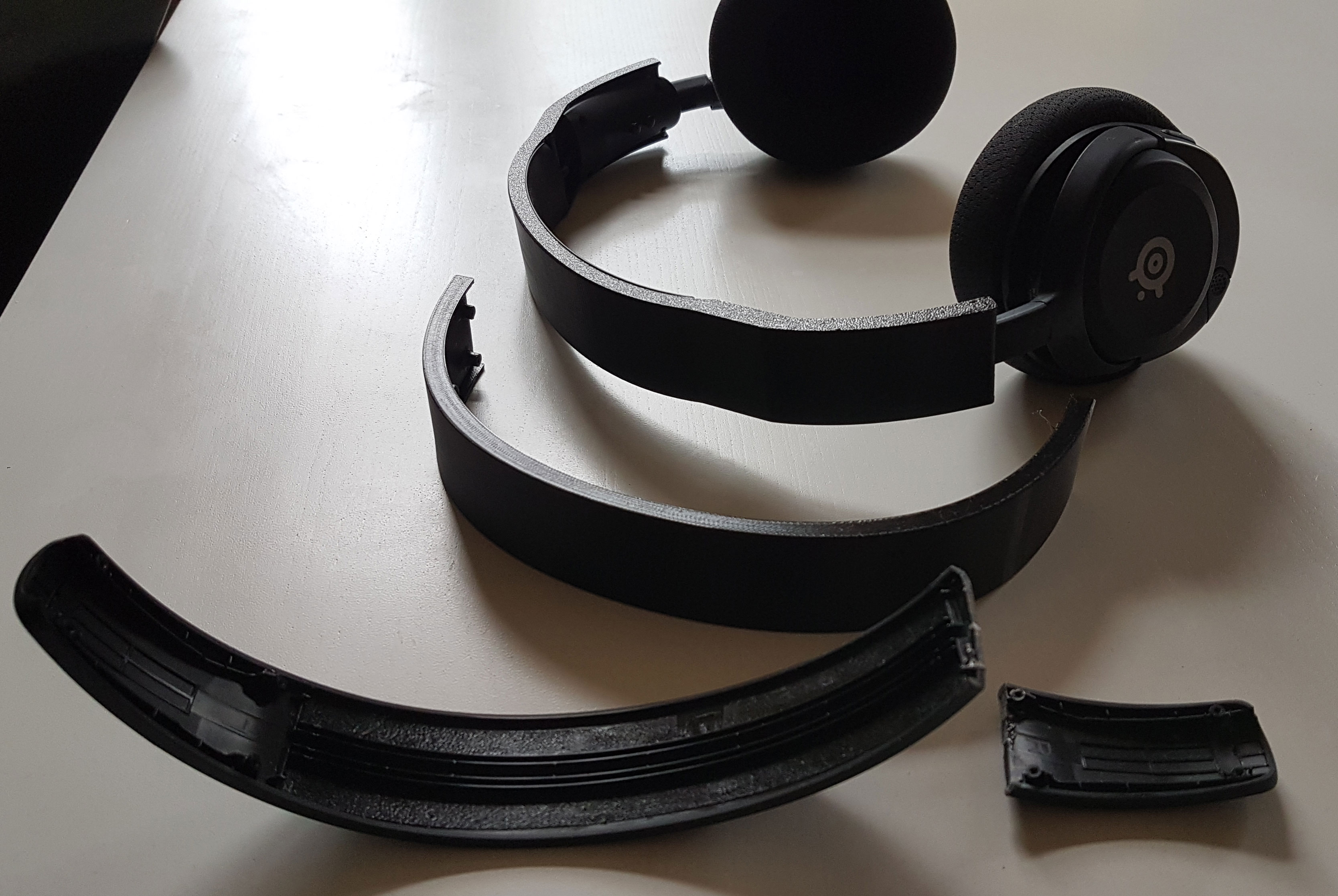 SteelSeries Arctis Nova 5 > Outer Frame Replacement <