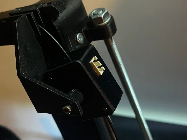 Ender 3 SE runnout sensor holder with filament guide for side spool