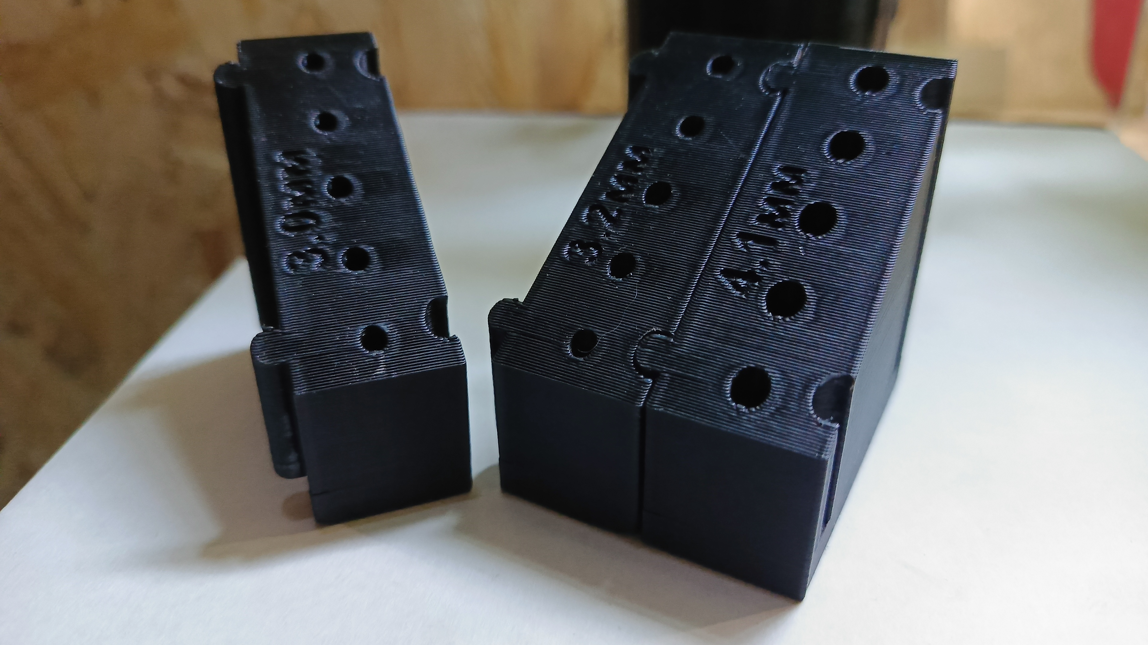 Drill holder, size 3mm, 3.2mm, 4.1mm, connectable, surface mounted.