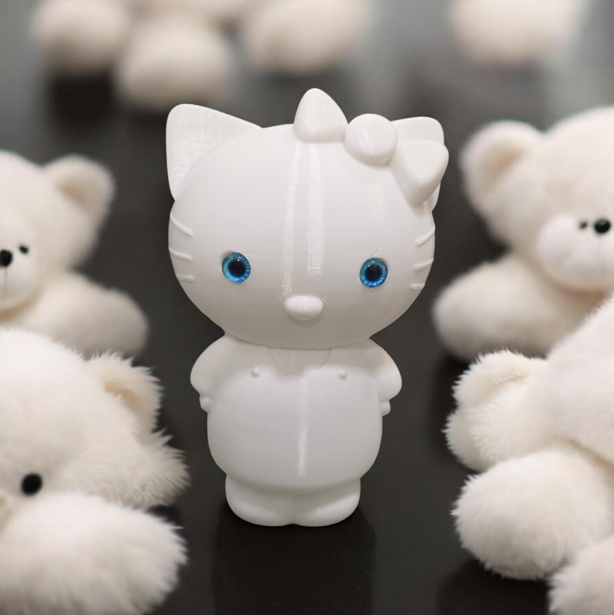 Hello Kitty - 6mm + 8mm glass eye compatible
