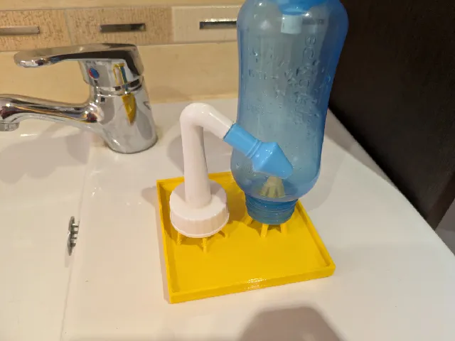 Bottle dryer for nasal irrigator